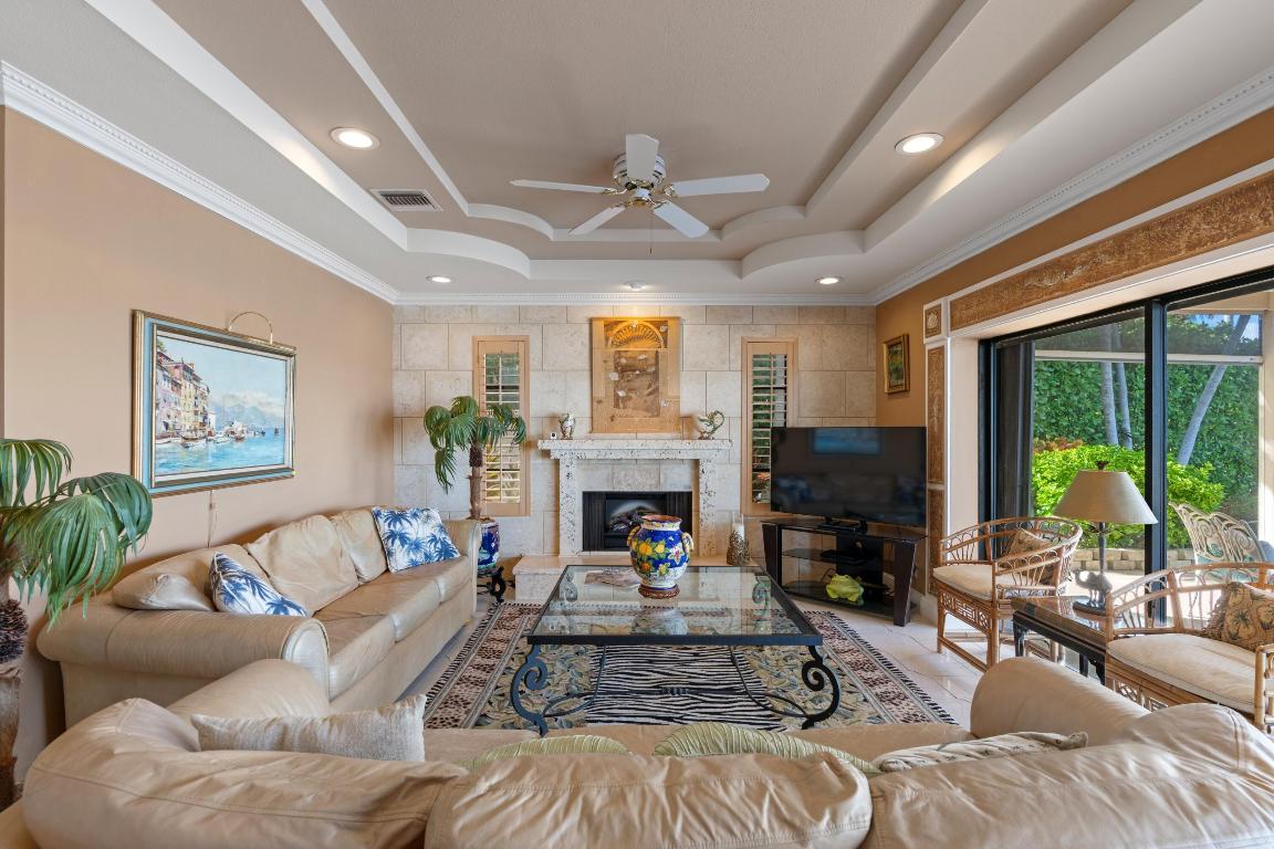 1010 Pine Point Road