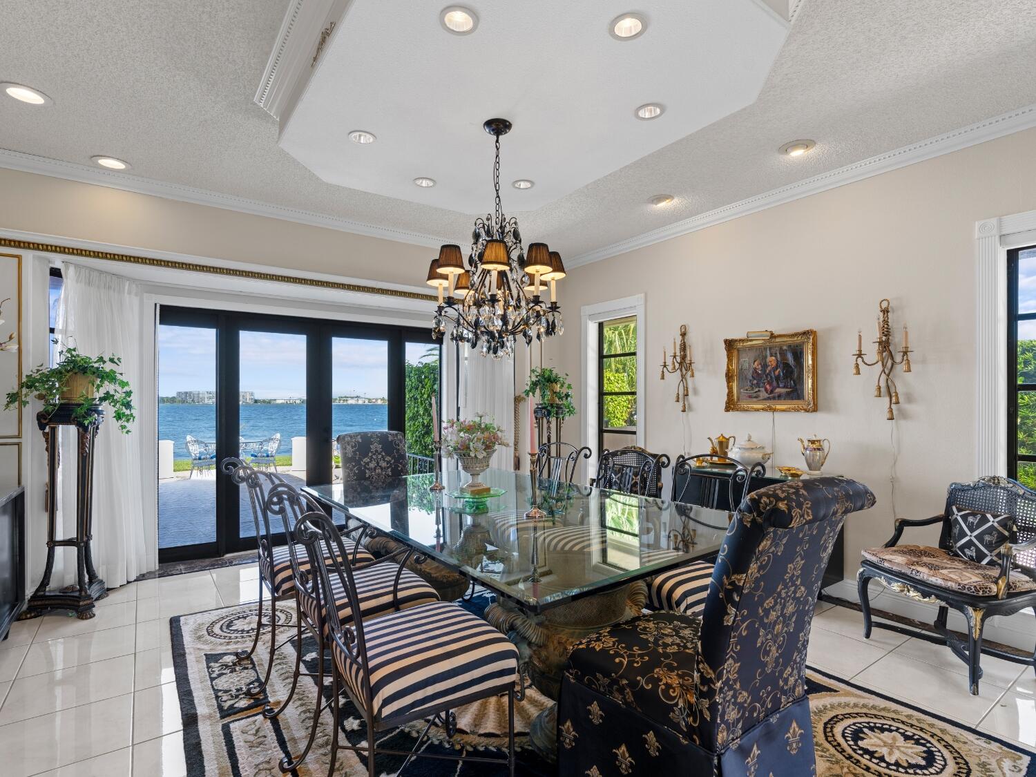 1010 Pine Point Road