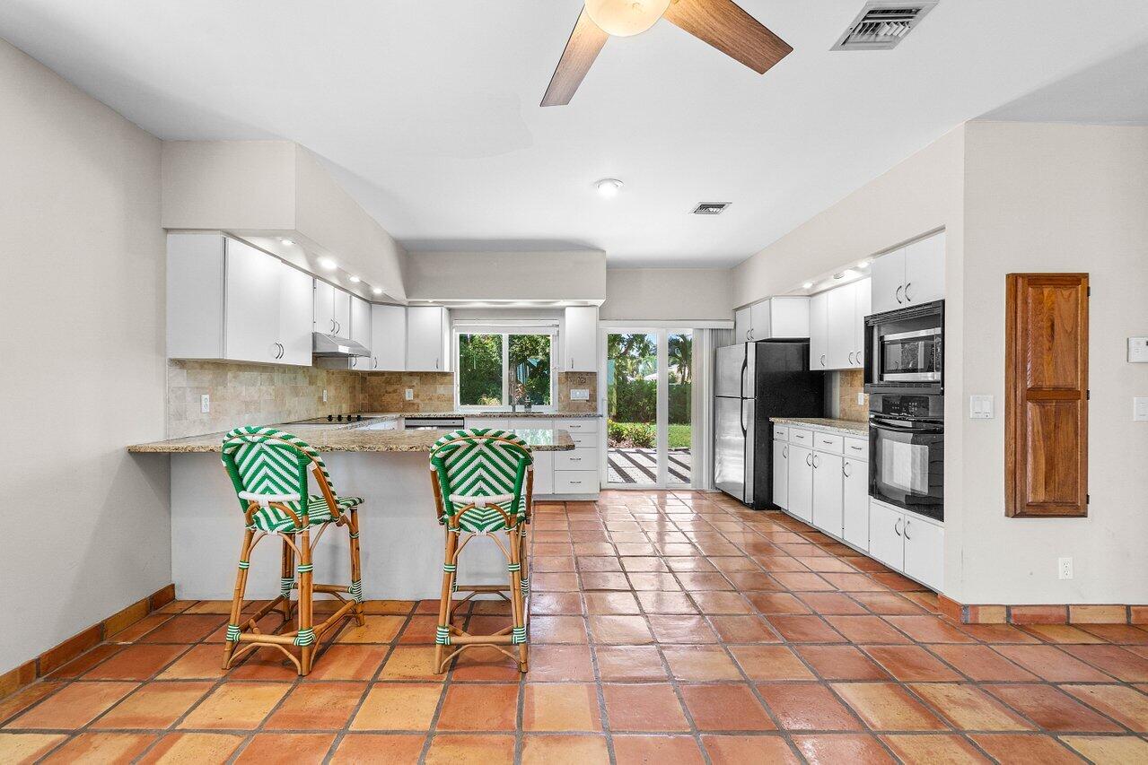 1031 Pine Point Road