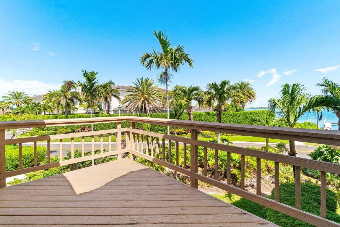 1031 Pine Point Road