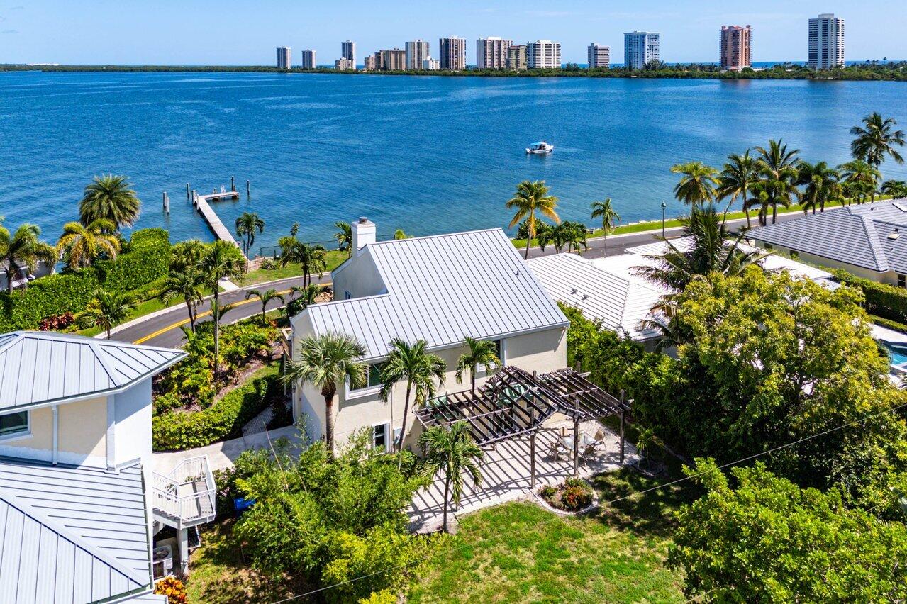 1031 Pine Point Road