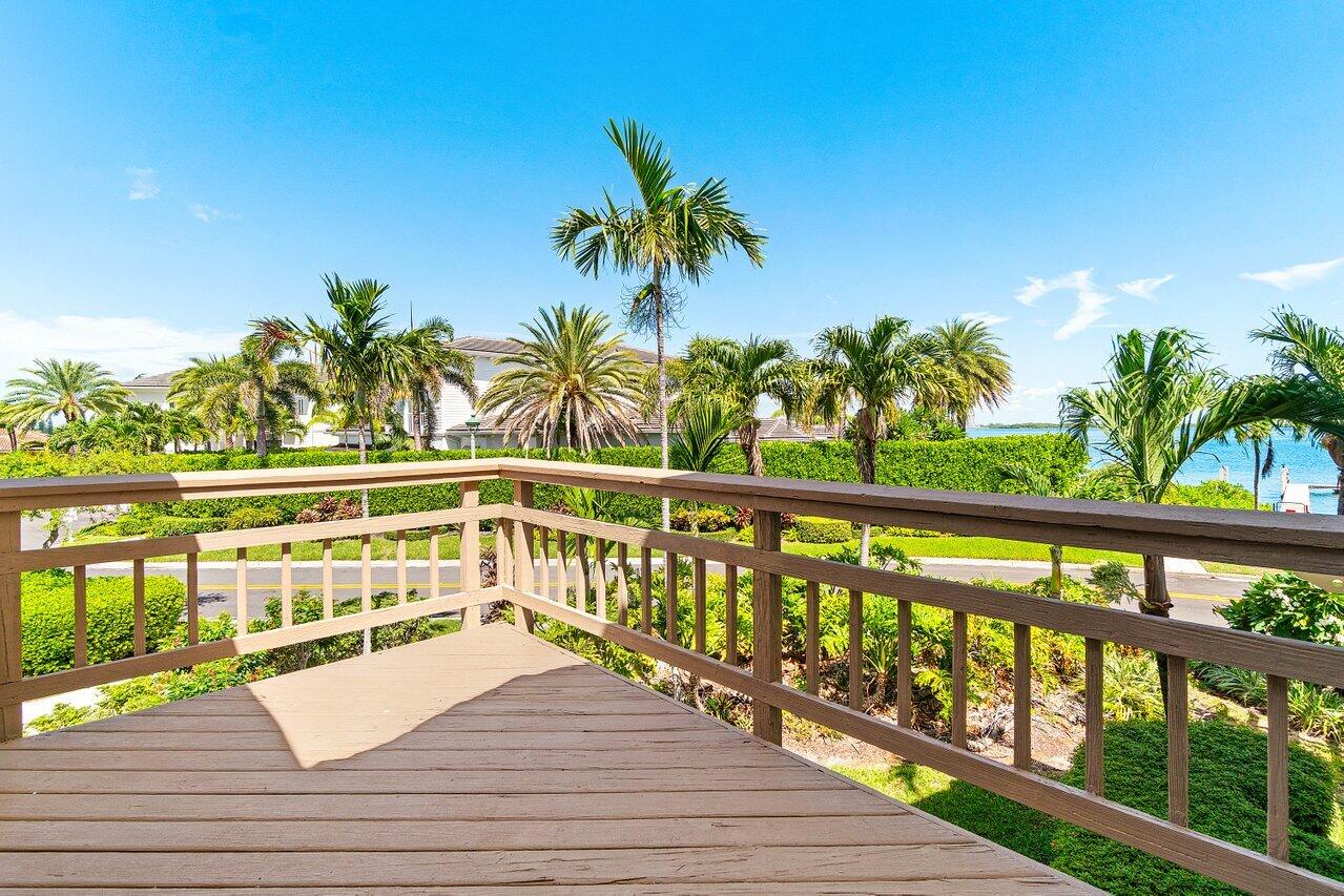 1031 Pine Point Road