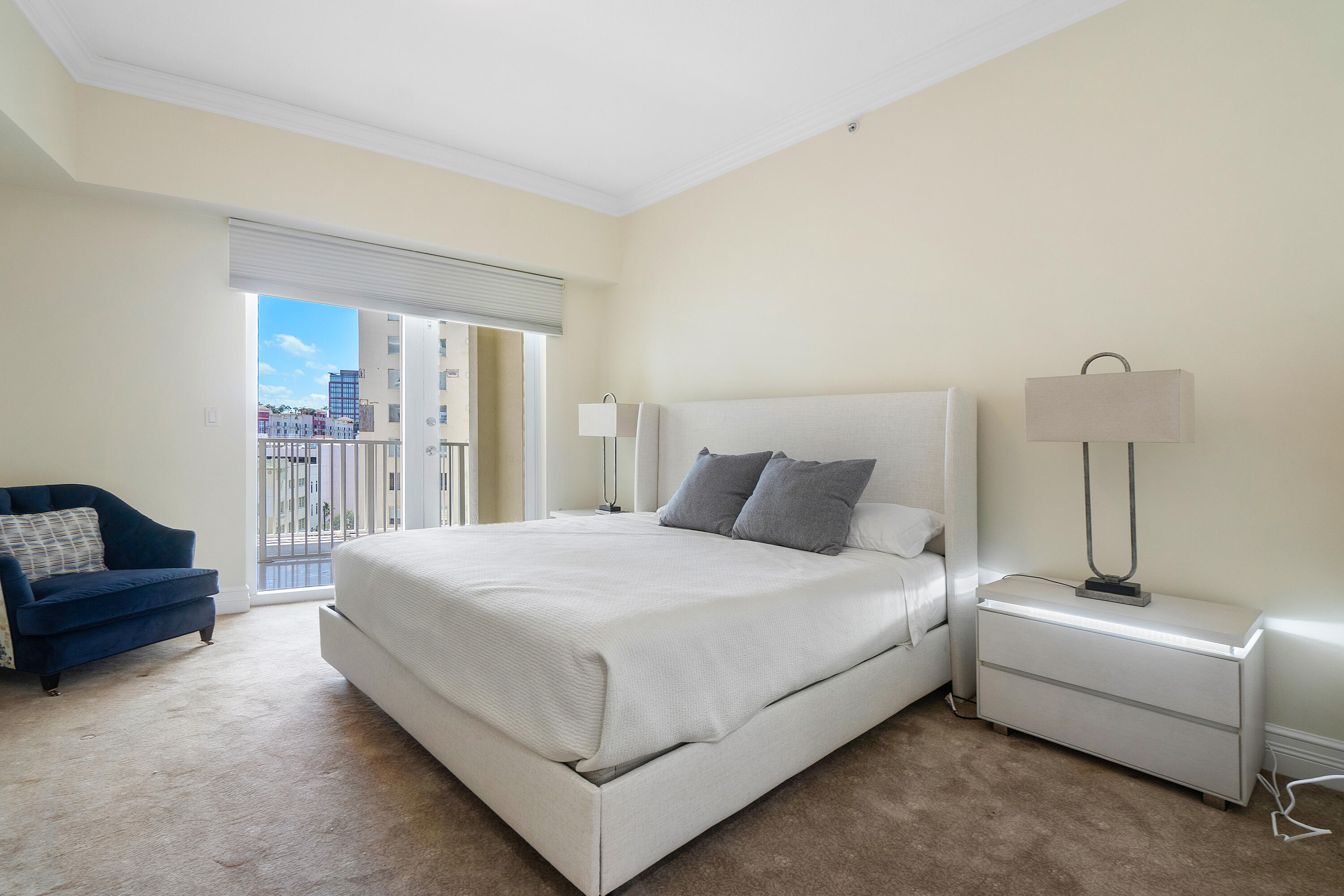 201 S Narcissus Avenue 605