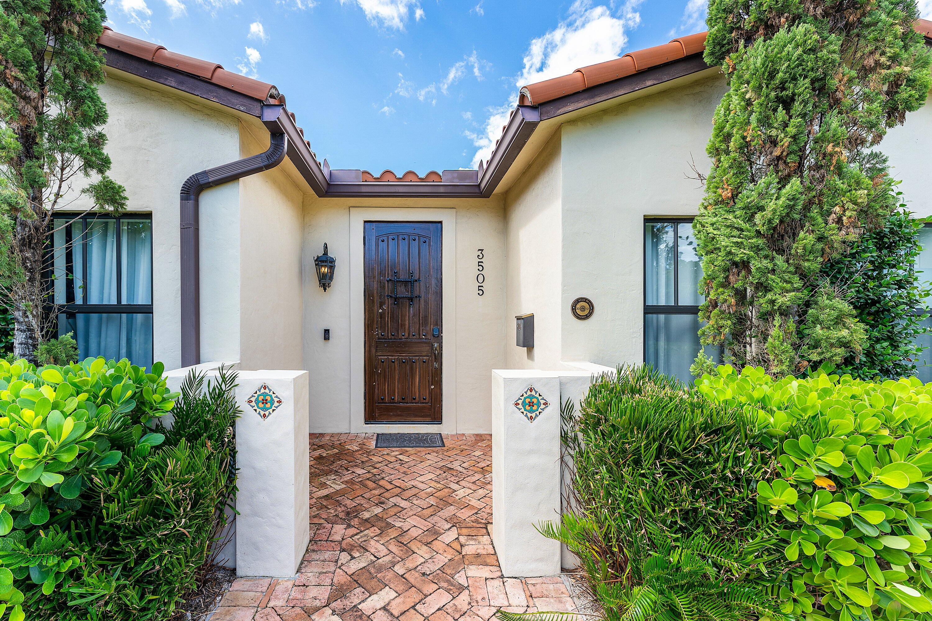 3505 Poinsettia Avenue