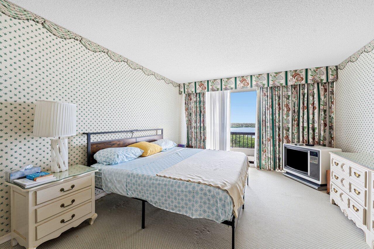 2660 S Ocean Boulevard 703s, Palm Beach Unit: 703s