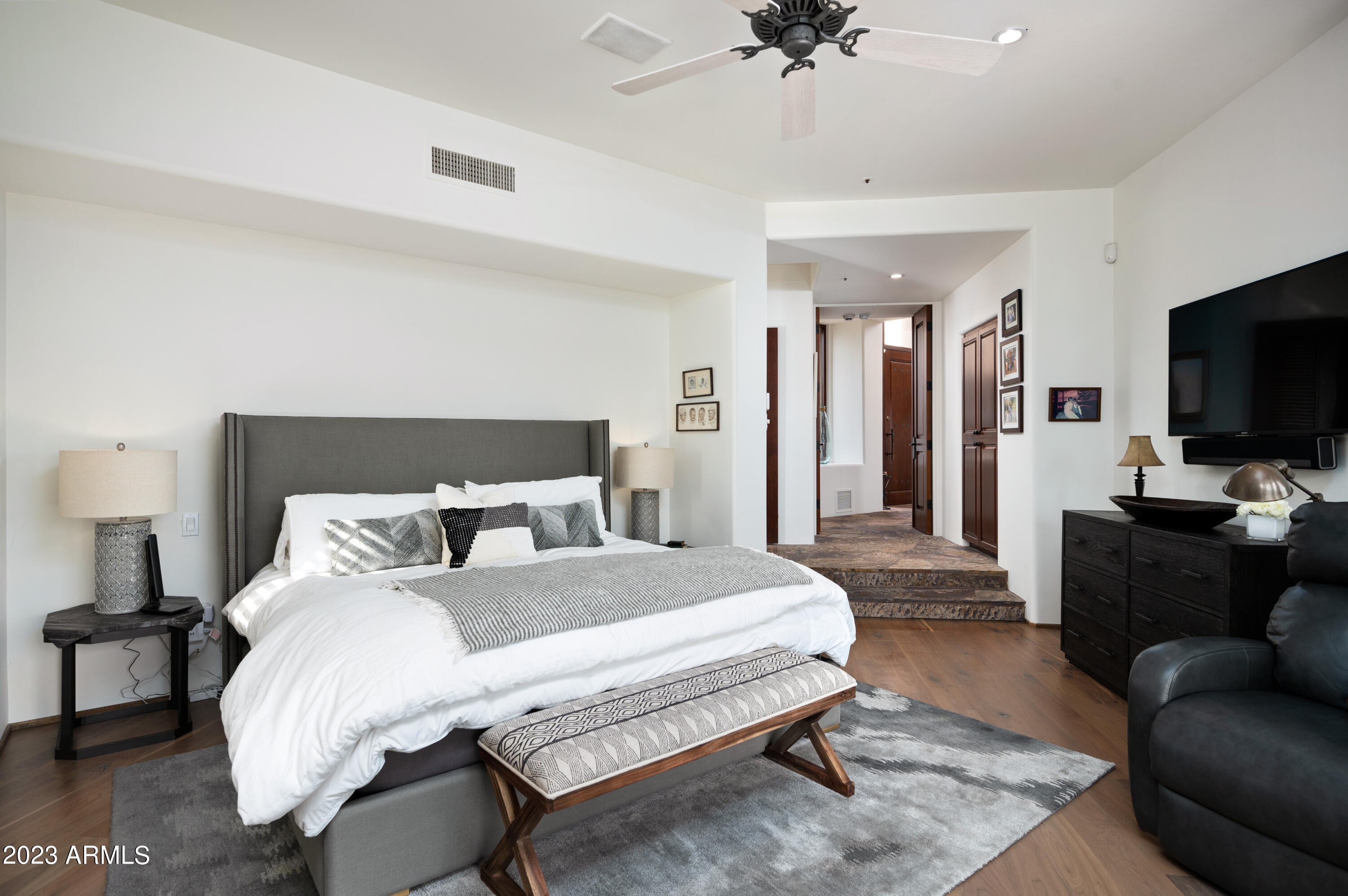 10641 E TAMARISK Way