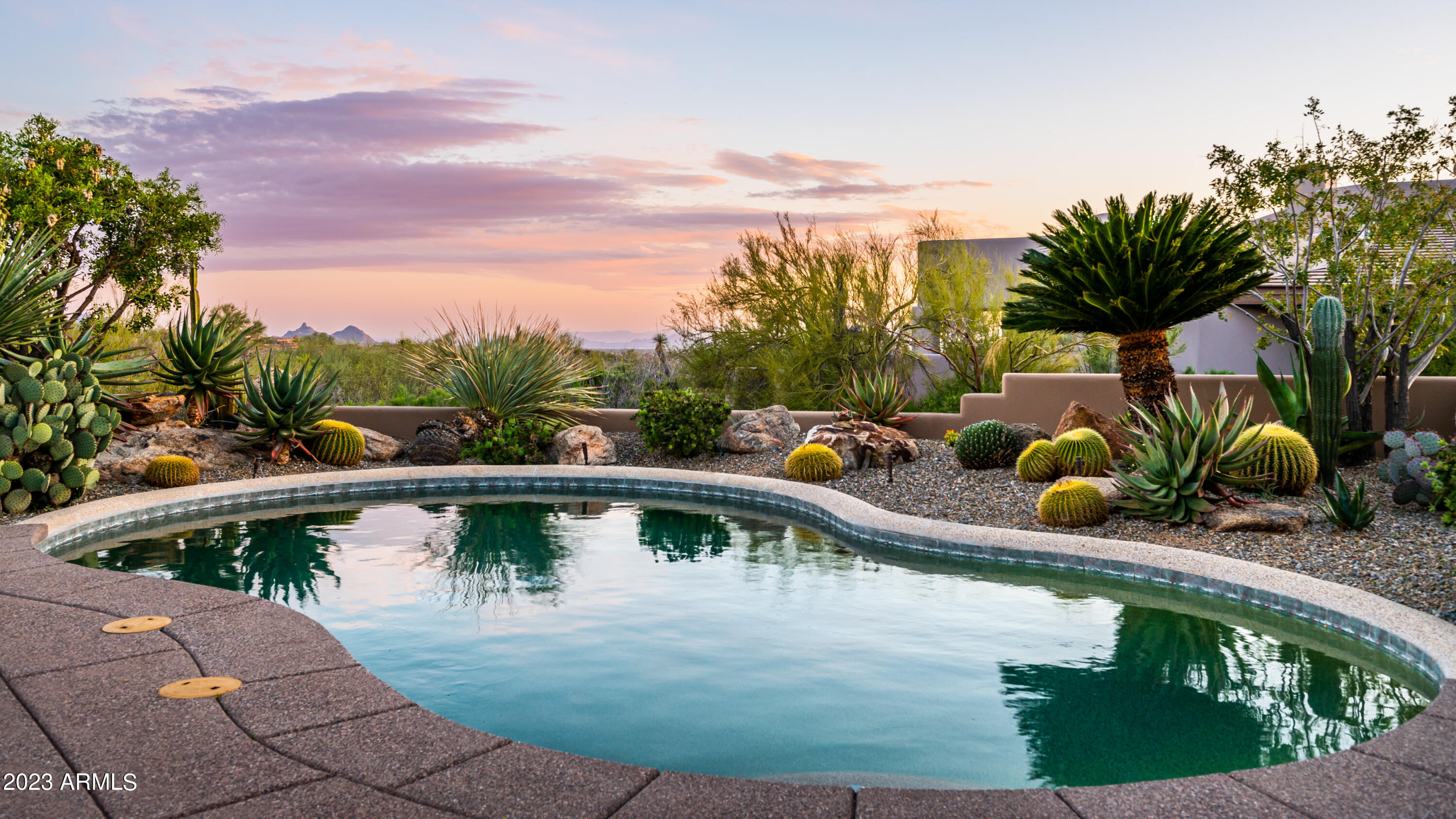 10641 E TAMARISK Way