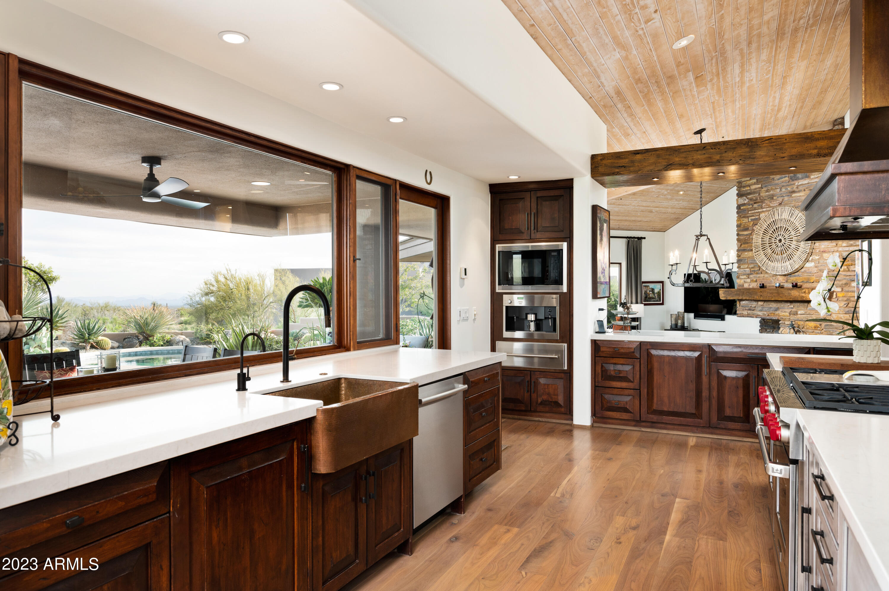 10641 E TAMARISK Way