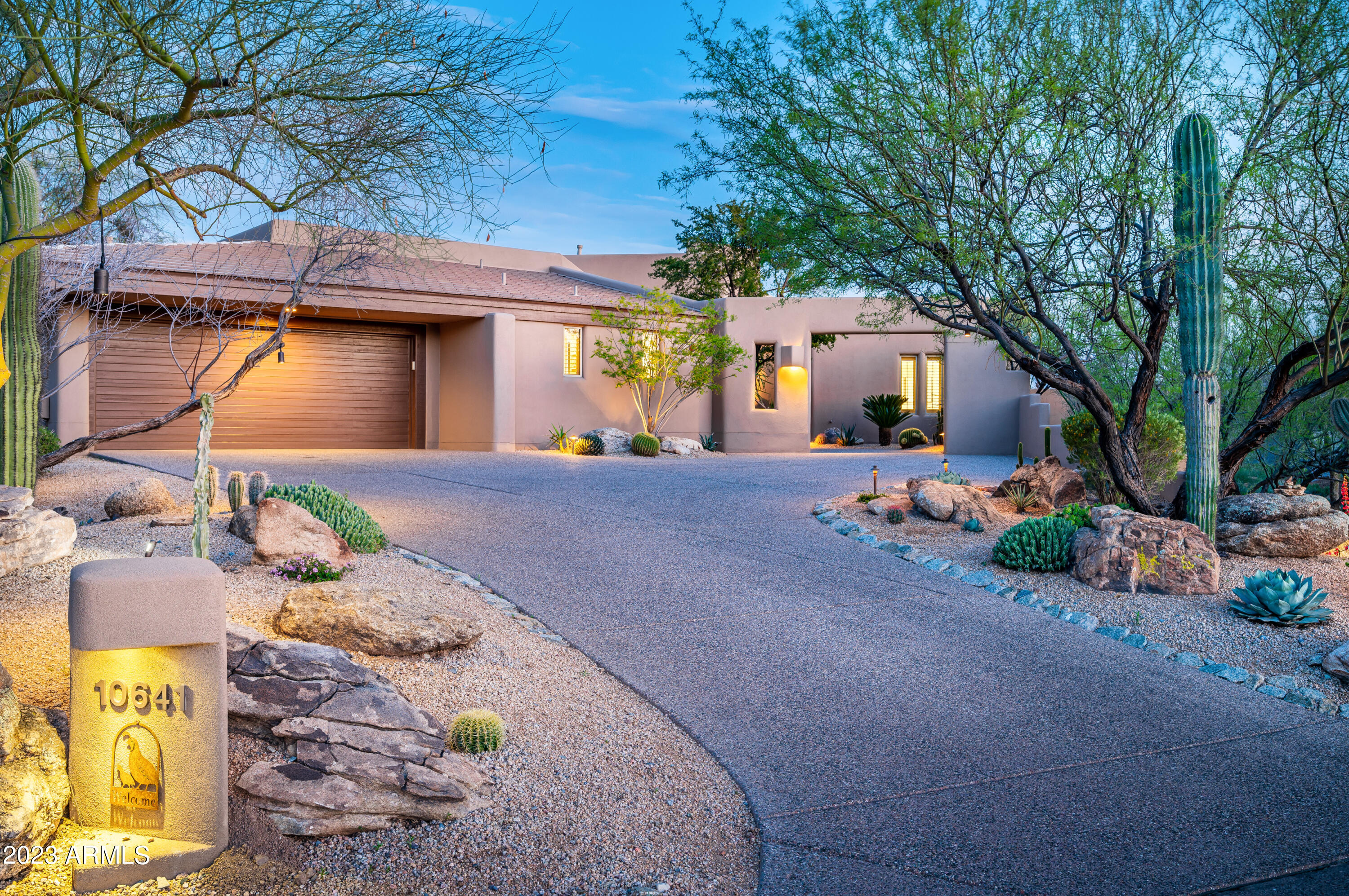 10641 E TAMARISK Way