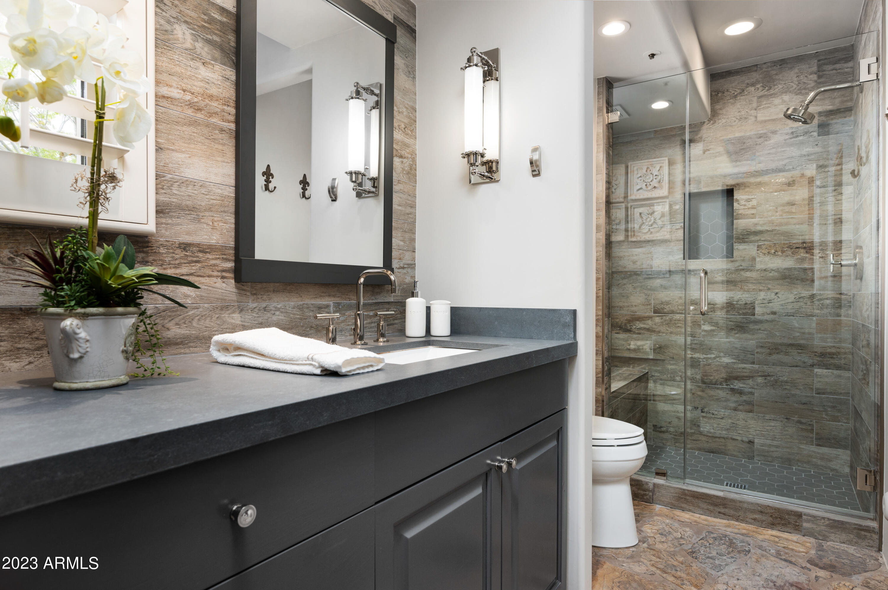 10641 E TAMARISK Way