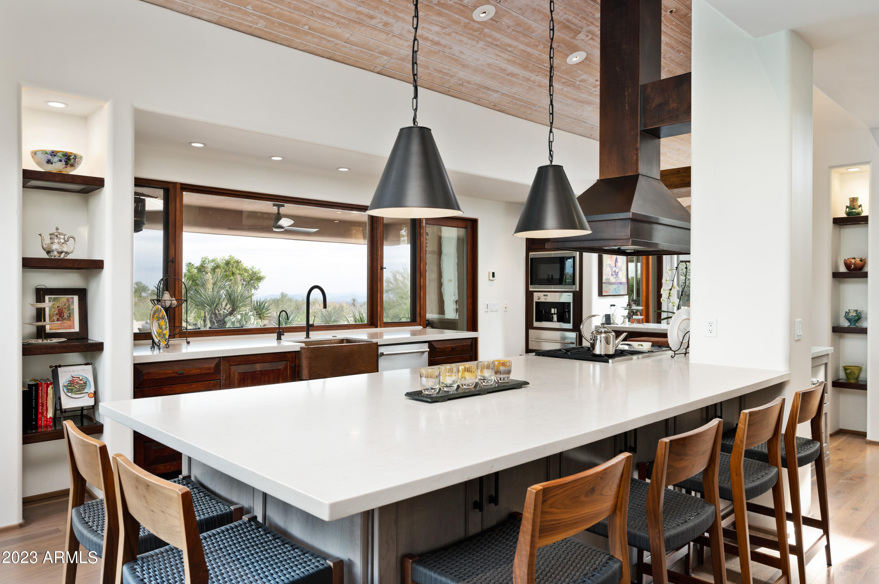 10641 E TAMARISK Way