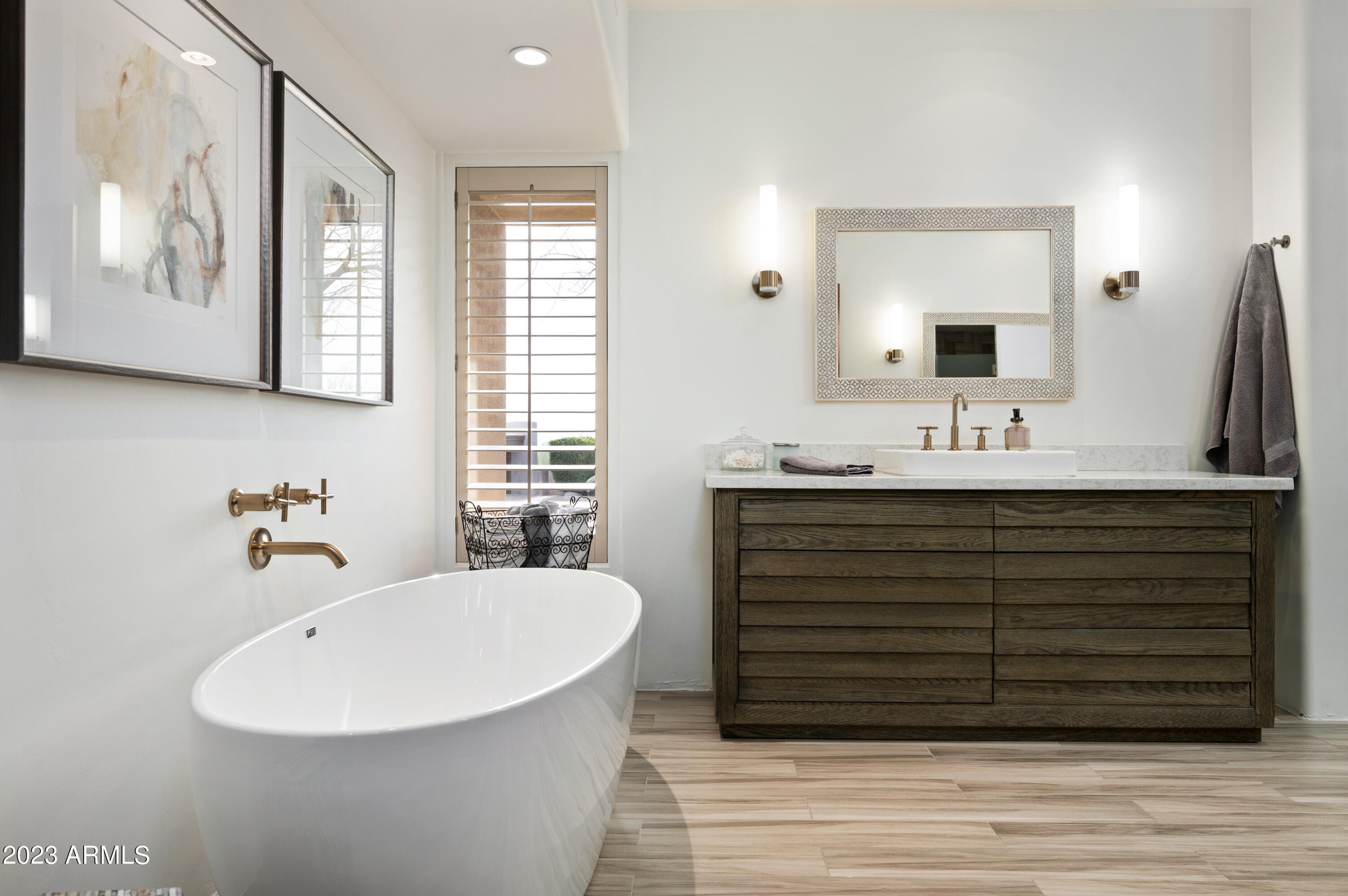 10641 E TAMARISK Way