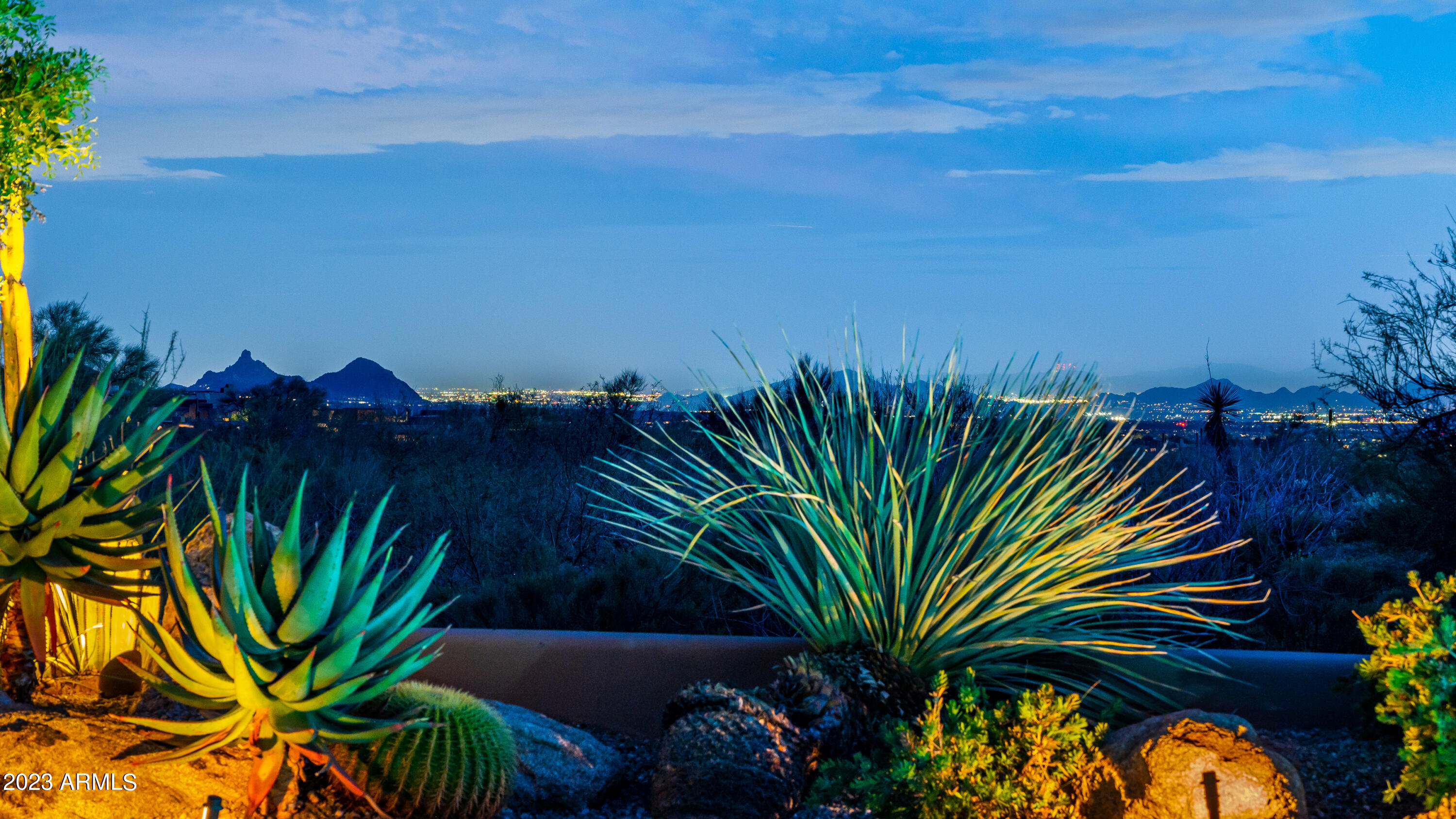 10641 E TAMARISK Way