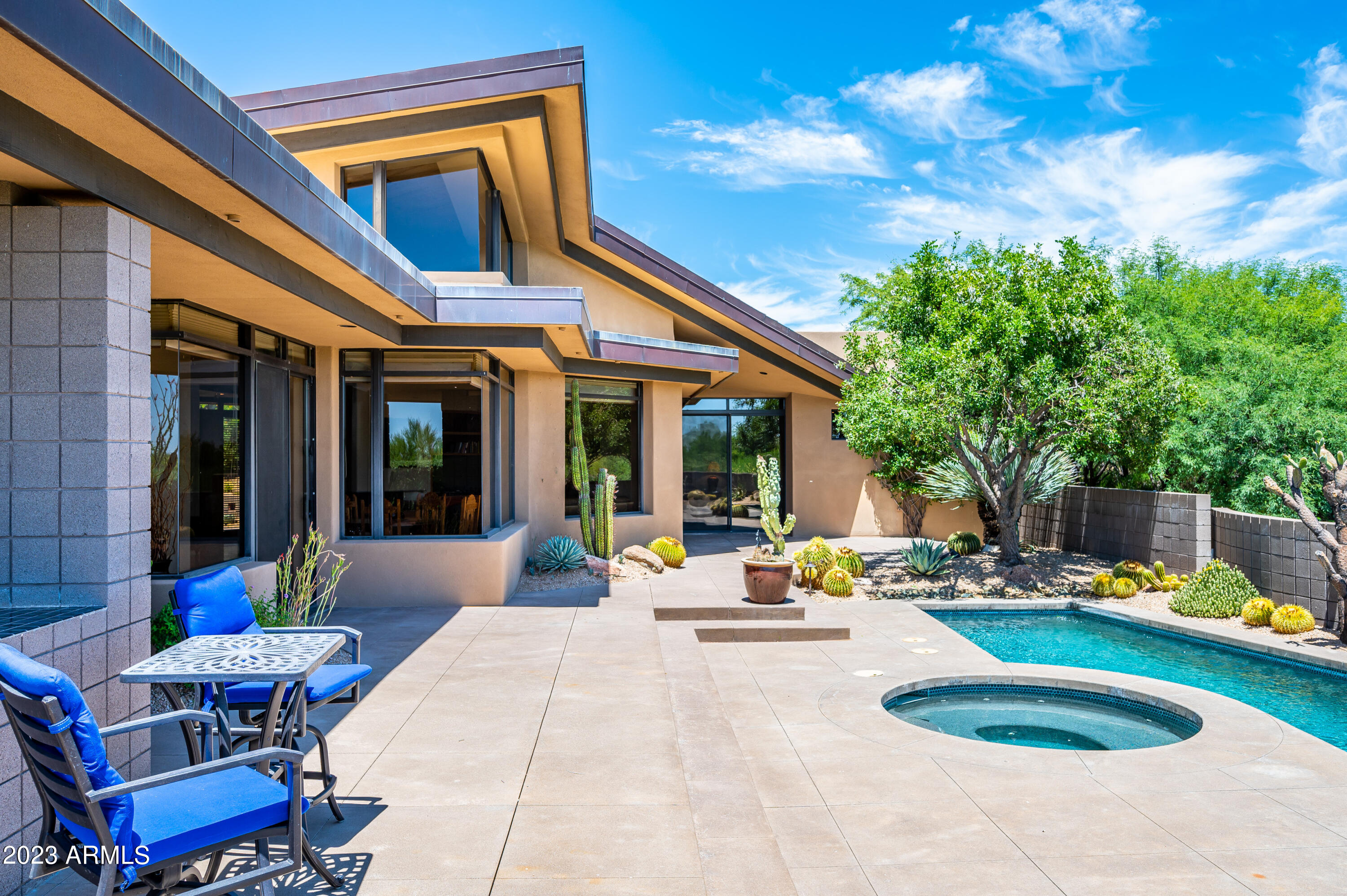 10651 E FERNWOOD Lane