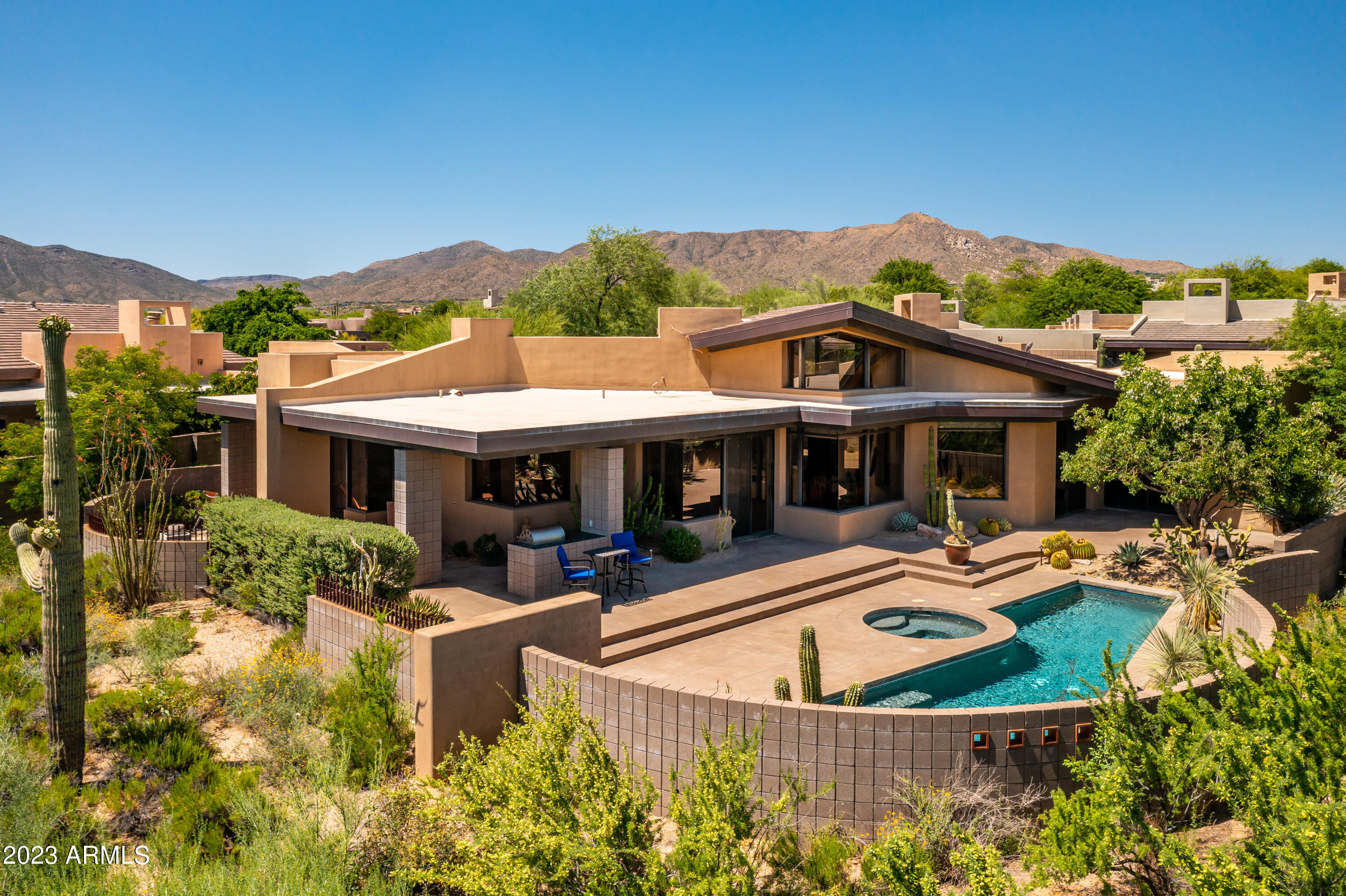 10651 E FERNWOOD Lane