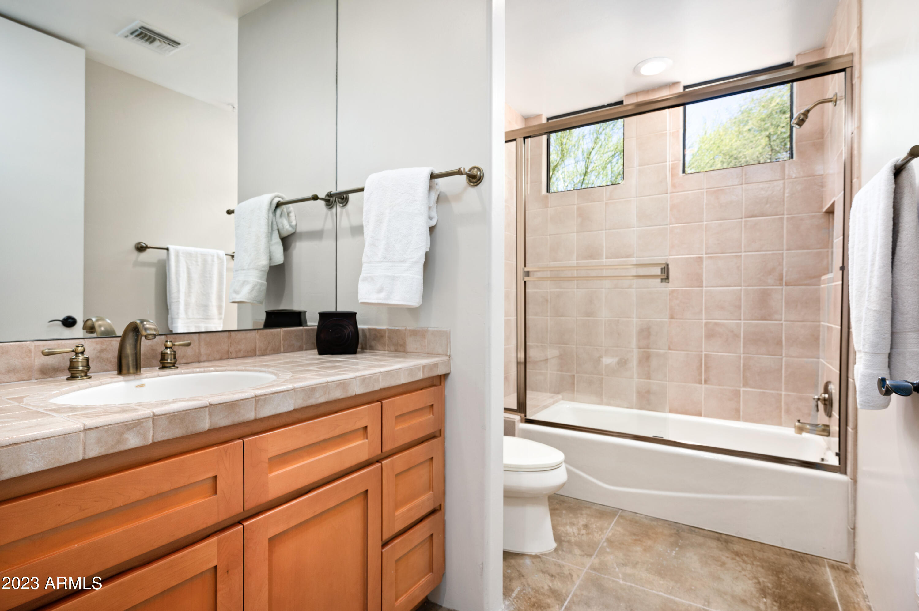 10651 E FERNWOOD Lane