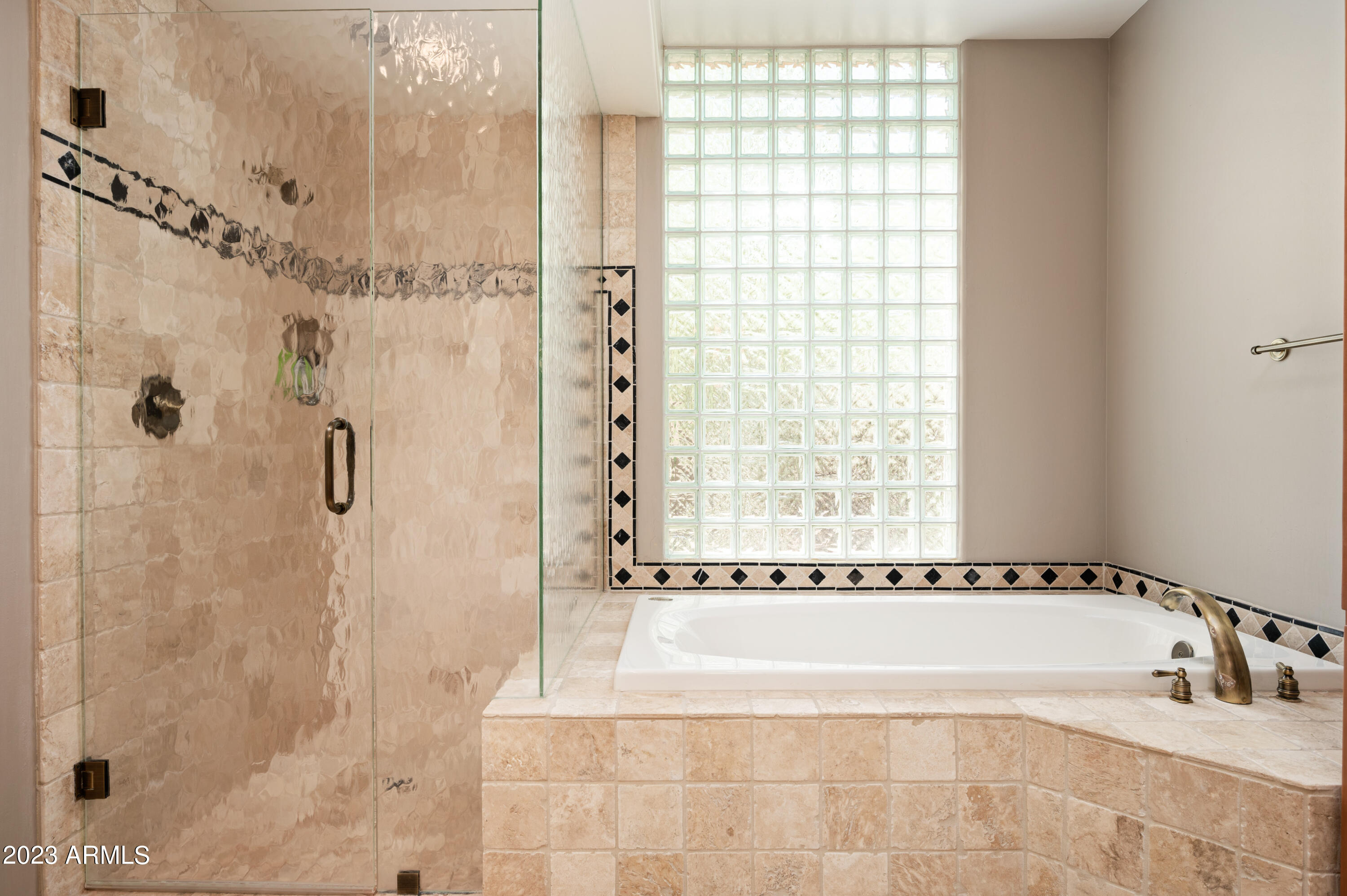 10651 E FERNWOOD Lane