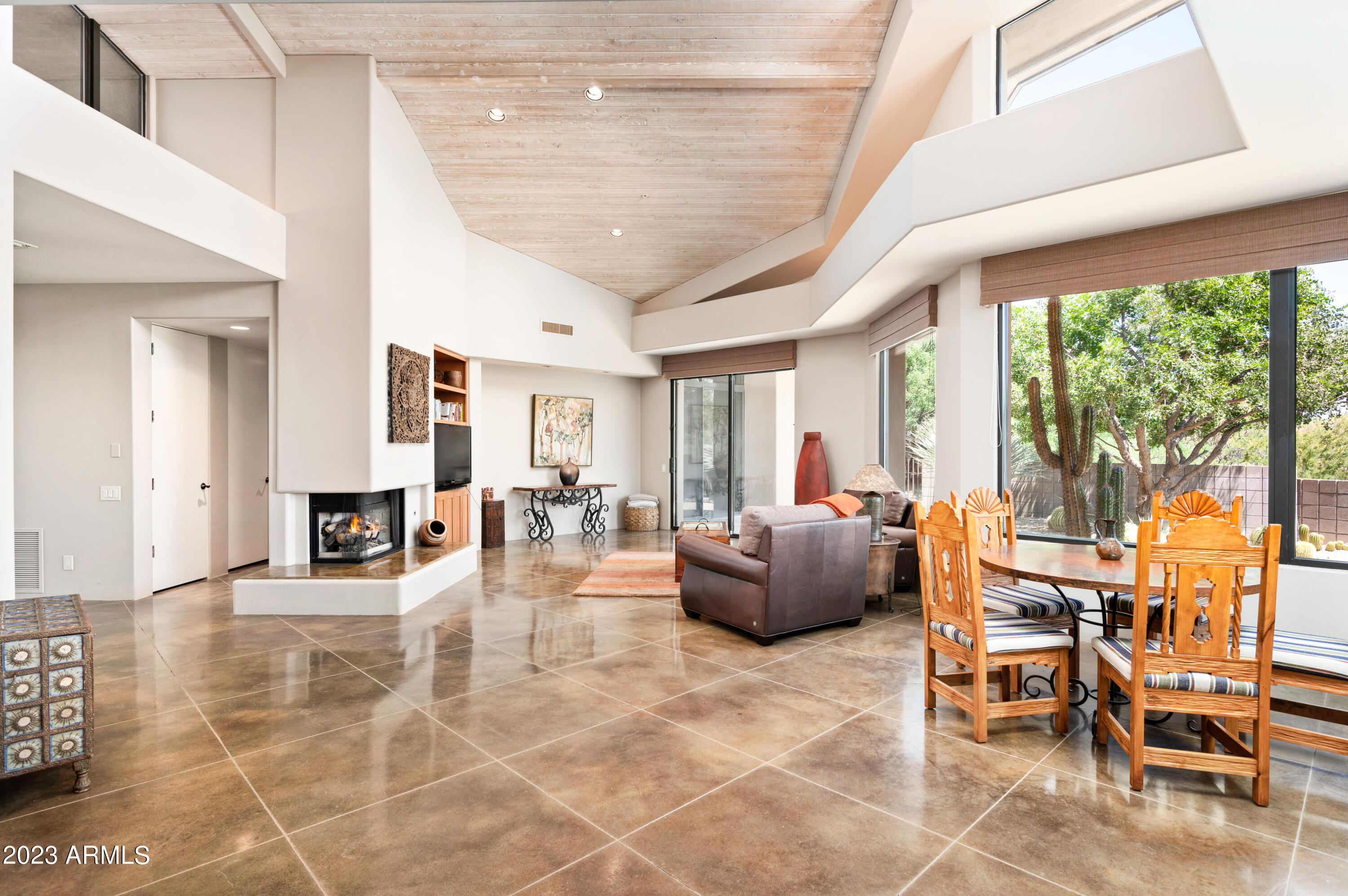 10651 E FERNWOOD Lane