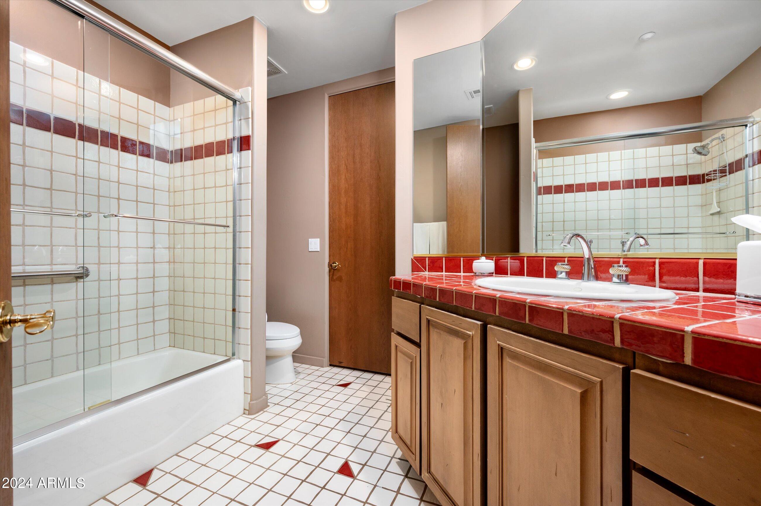 9671 E Monument Drive