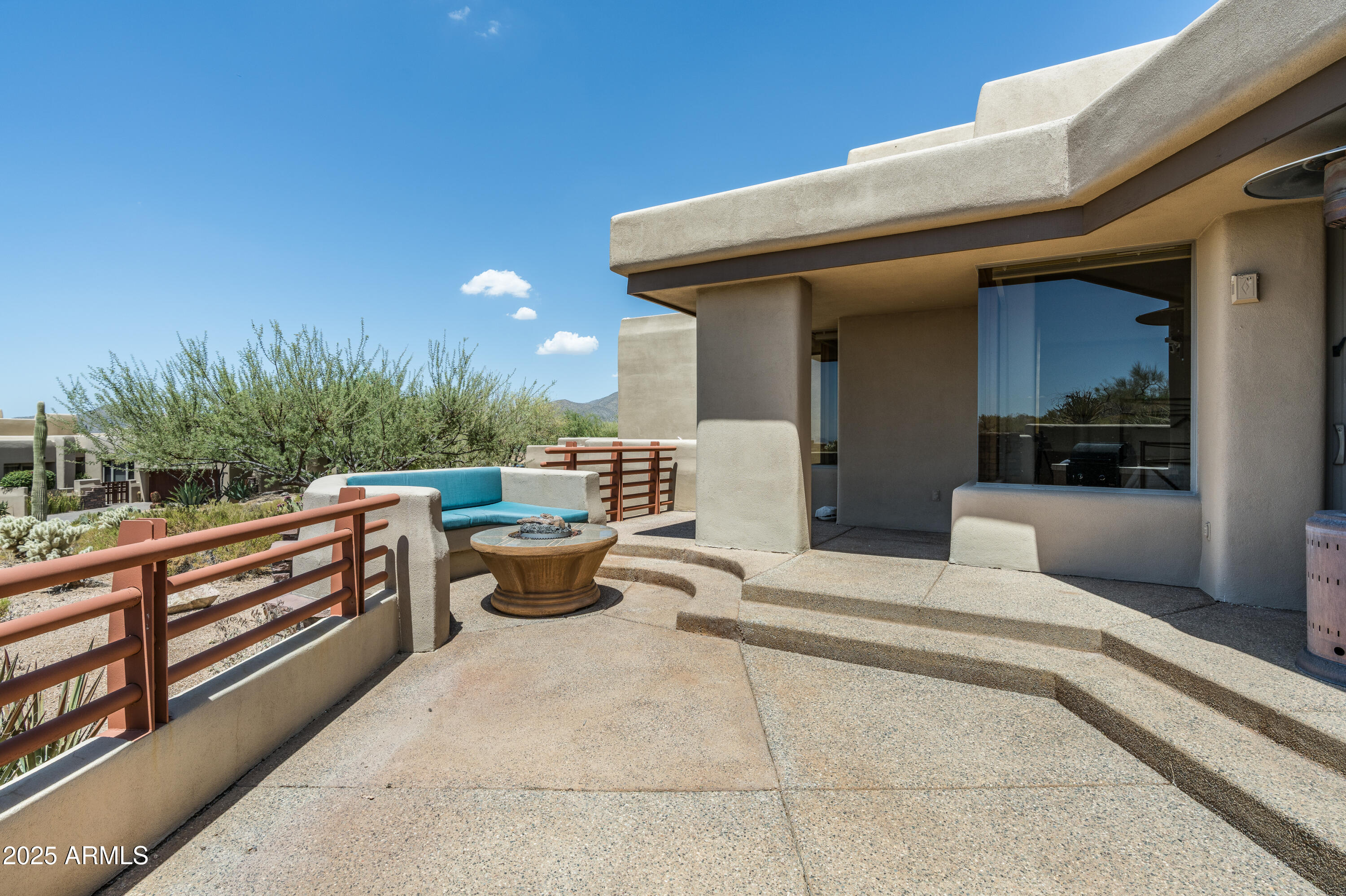 11163 E PROSPECT POINT Drive