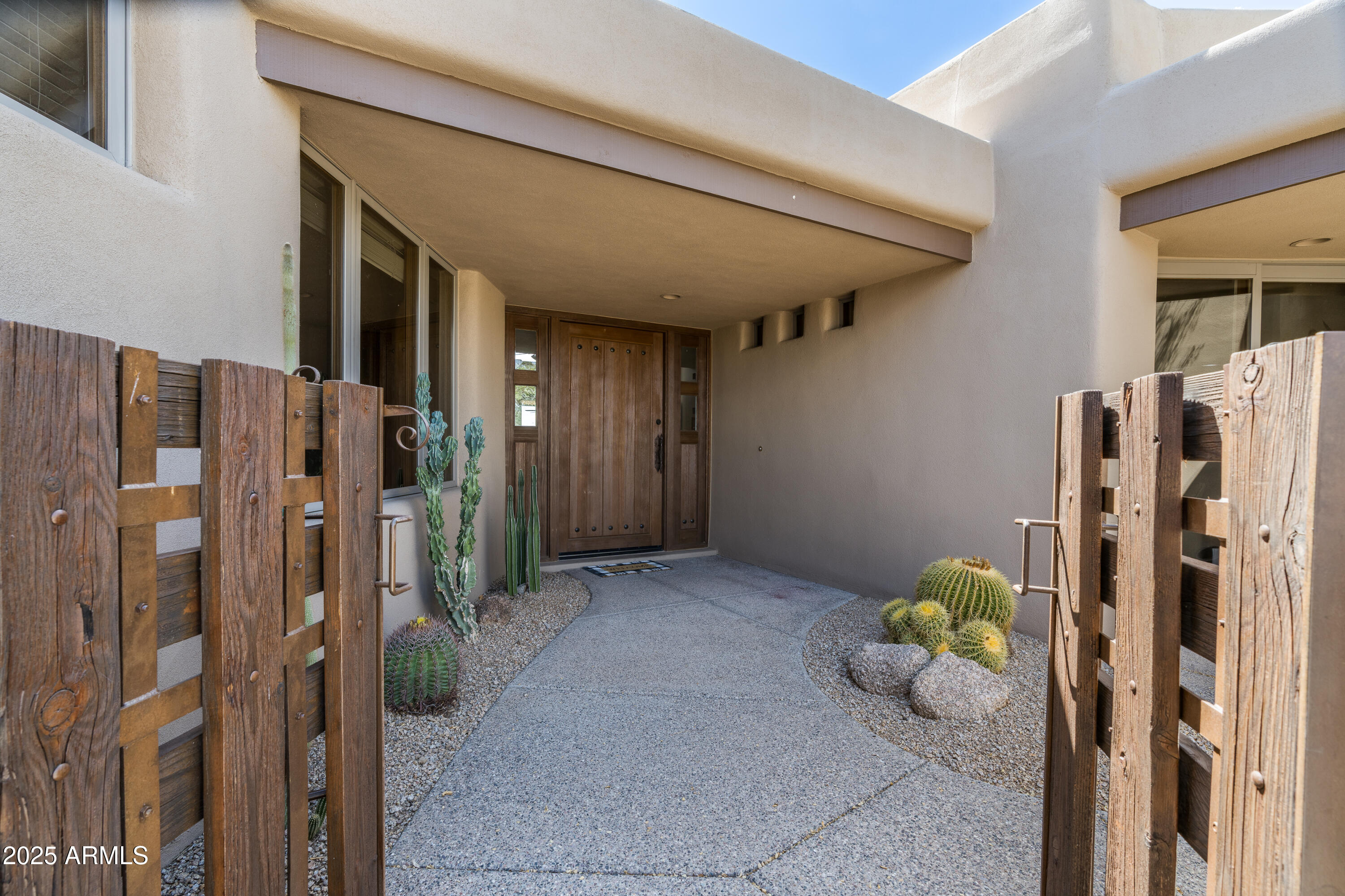 11163 E PROSPECT POINT Drive