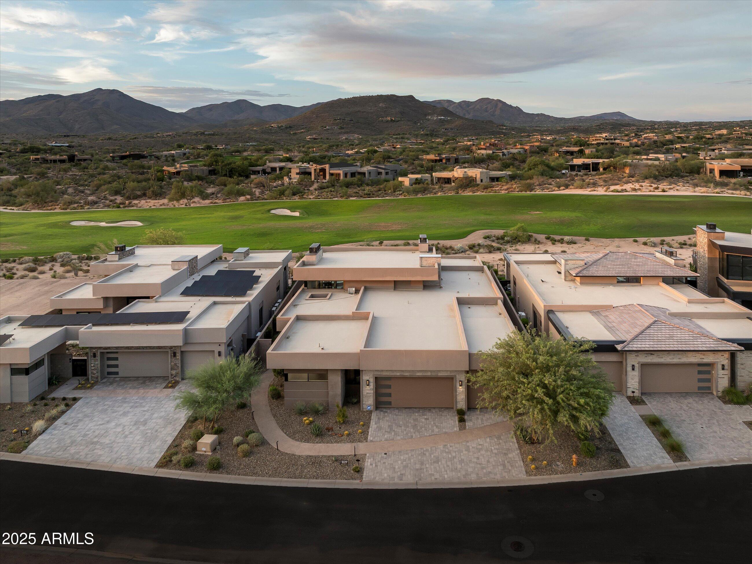 37200 N CAVE CREEK Road, 1009