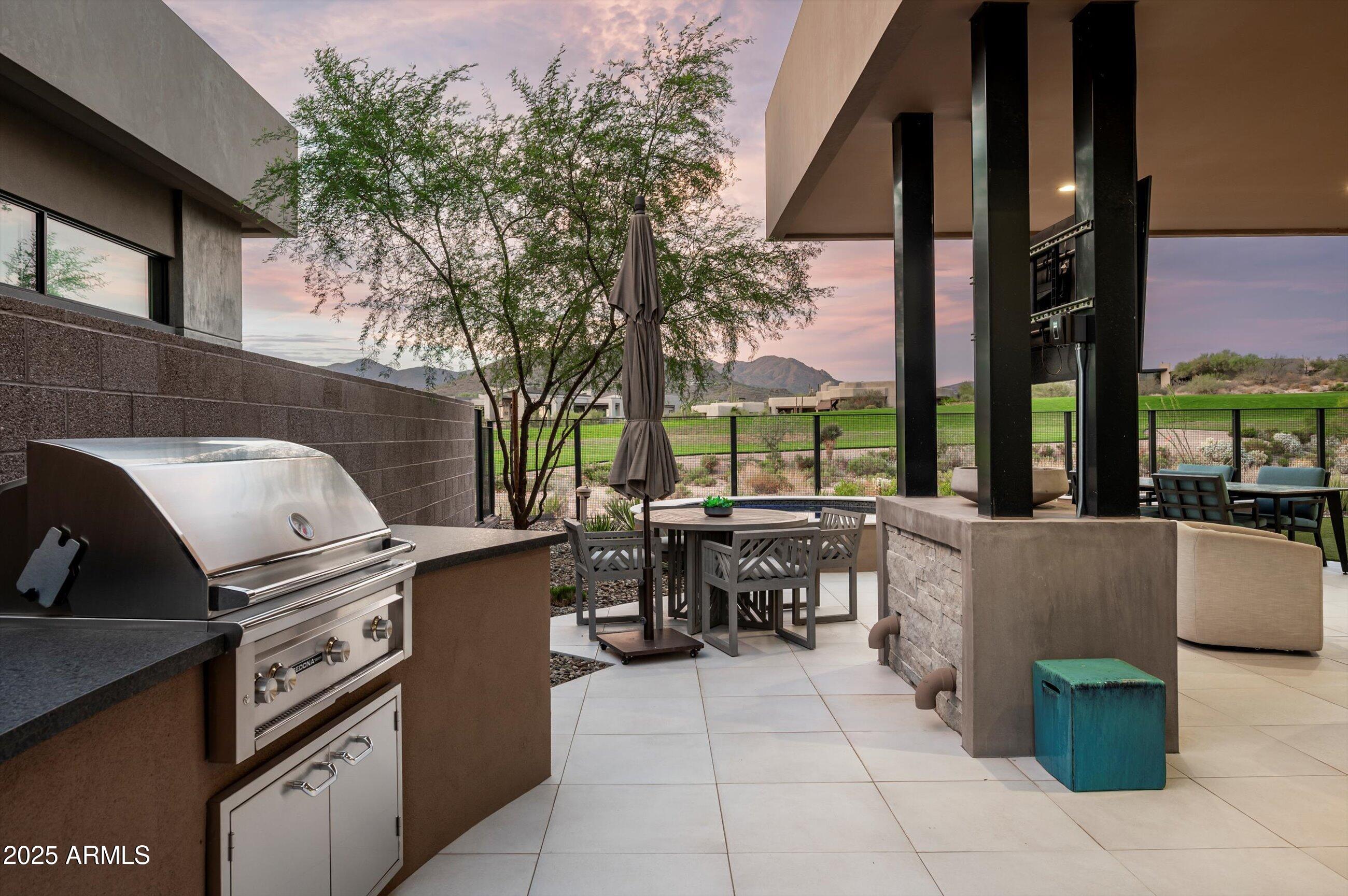 37200 N CAVE CREEK Road, 1009