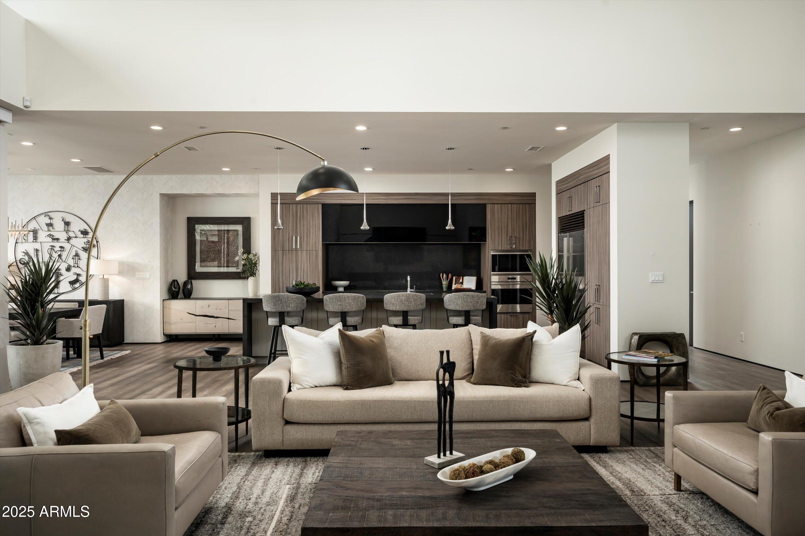 37200 N CAVE CREEK Road, 1009