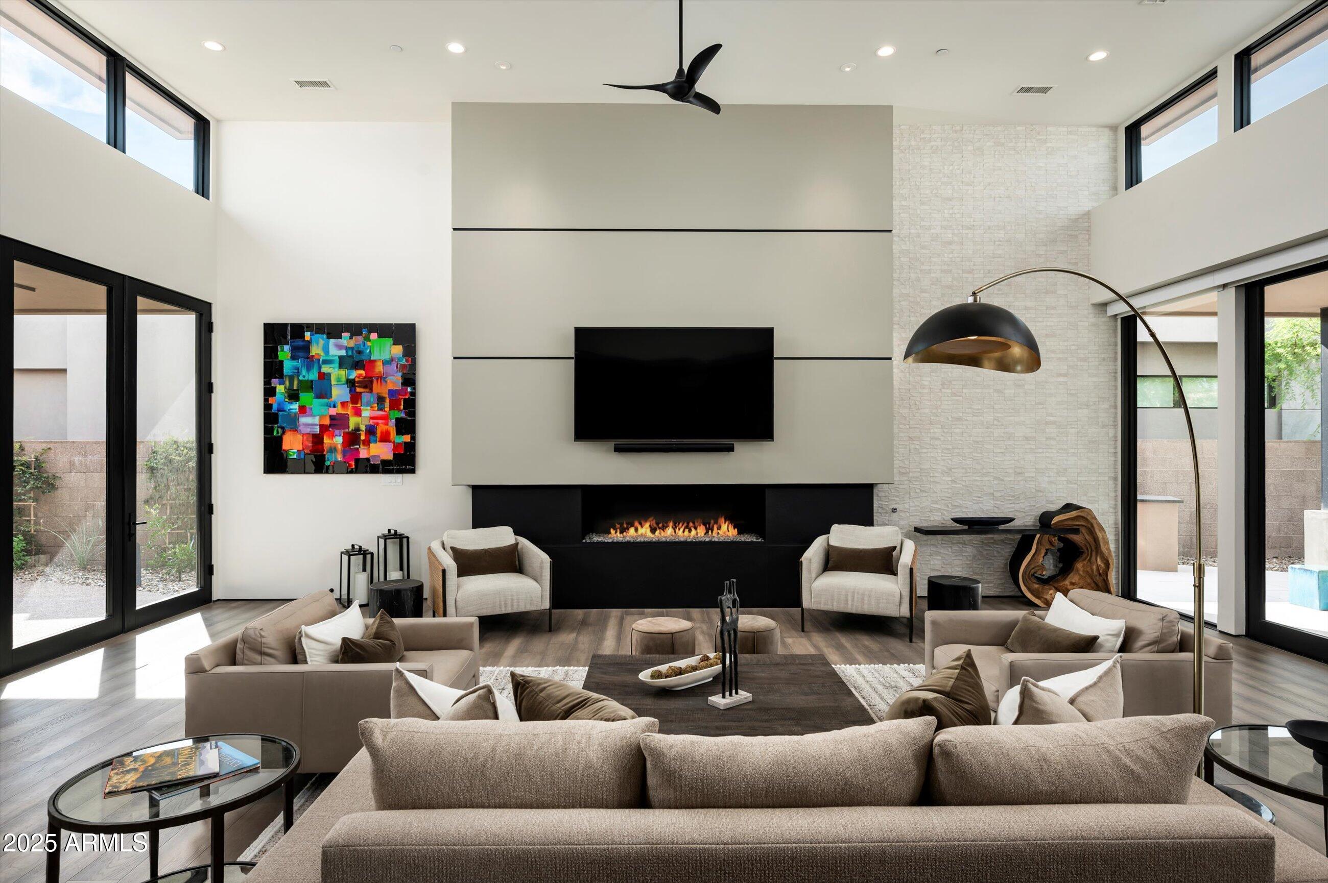 37200 N CAVE CREEK Road, 1009