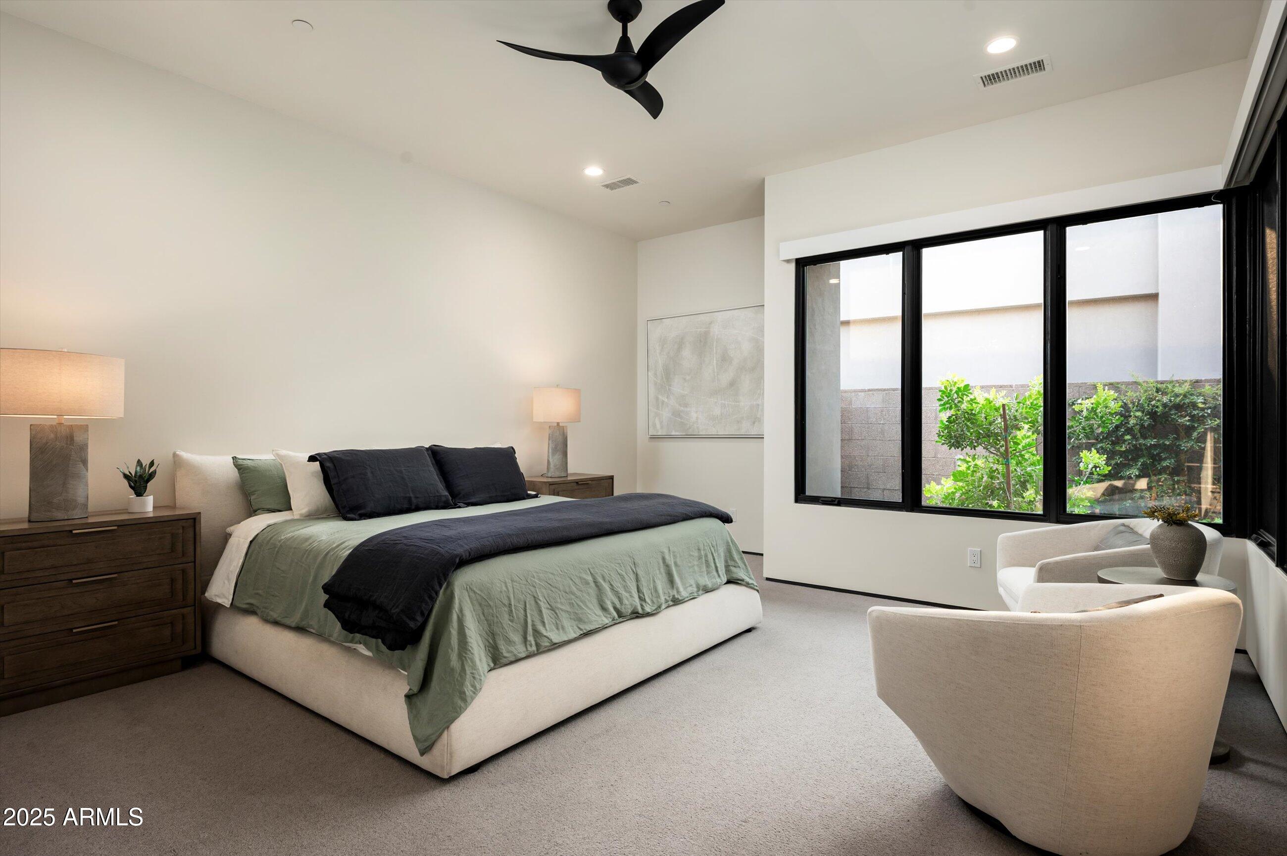 37200 N CAVE CREEK Road, 1009