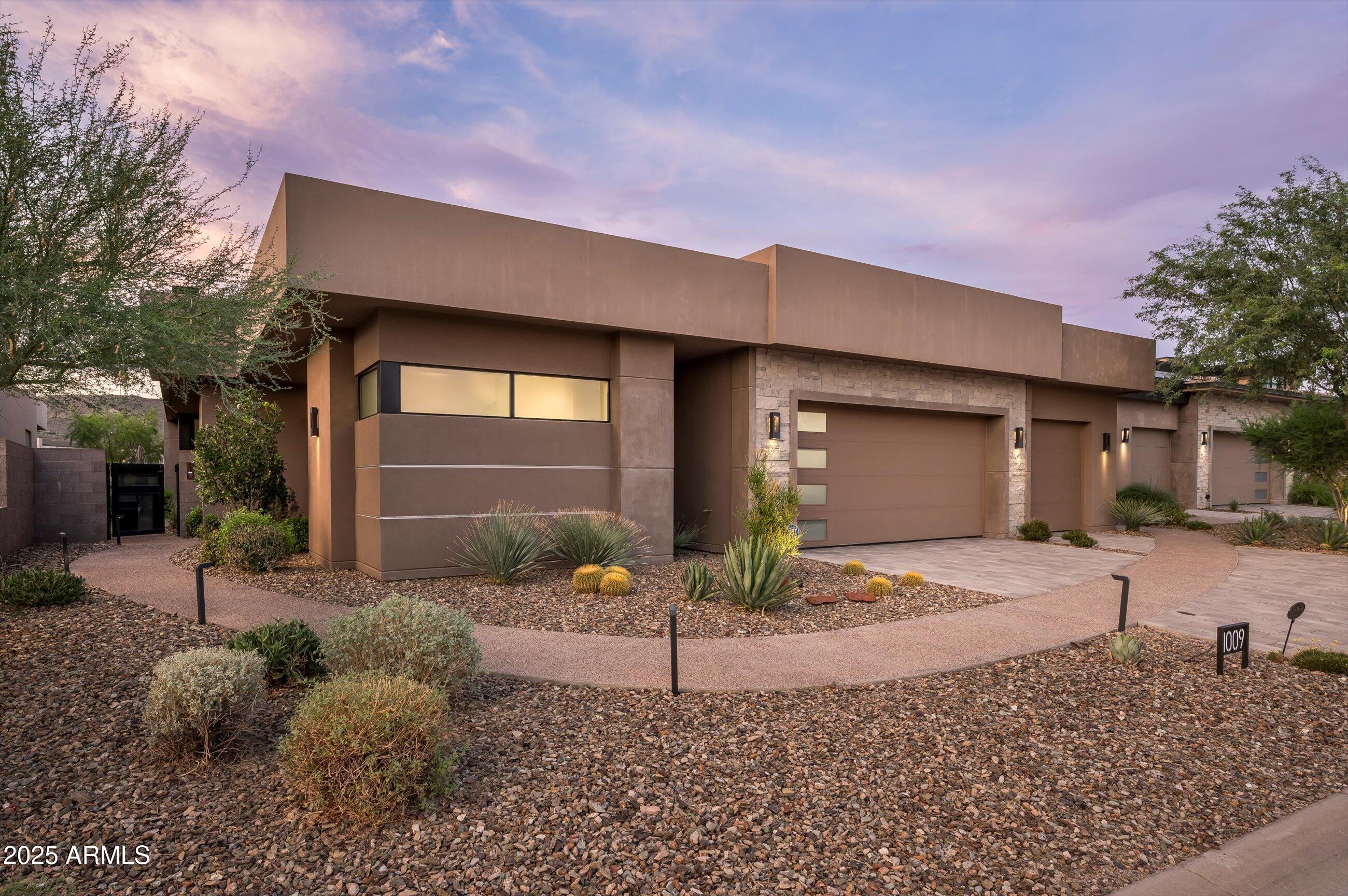 37200 N CAVE CREEK Road, 1009