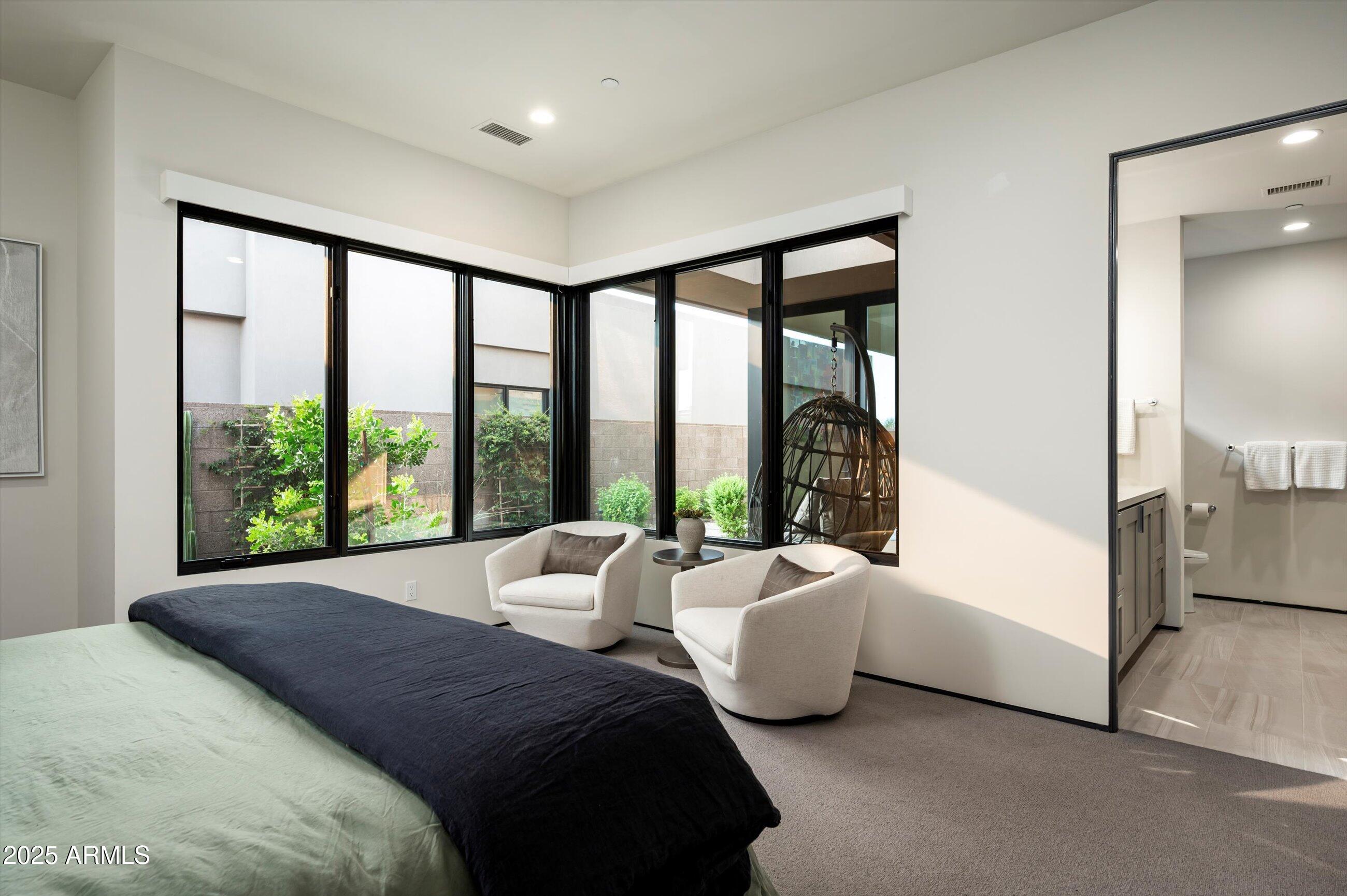 37200 N CAVE CREEK Road, 1009