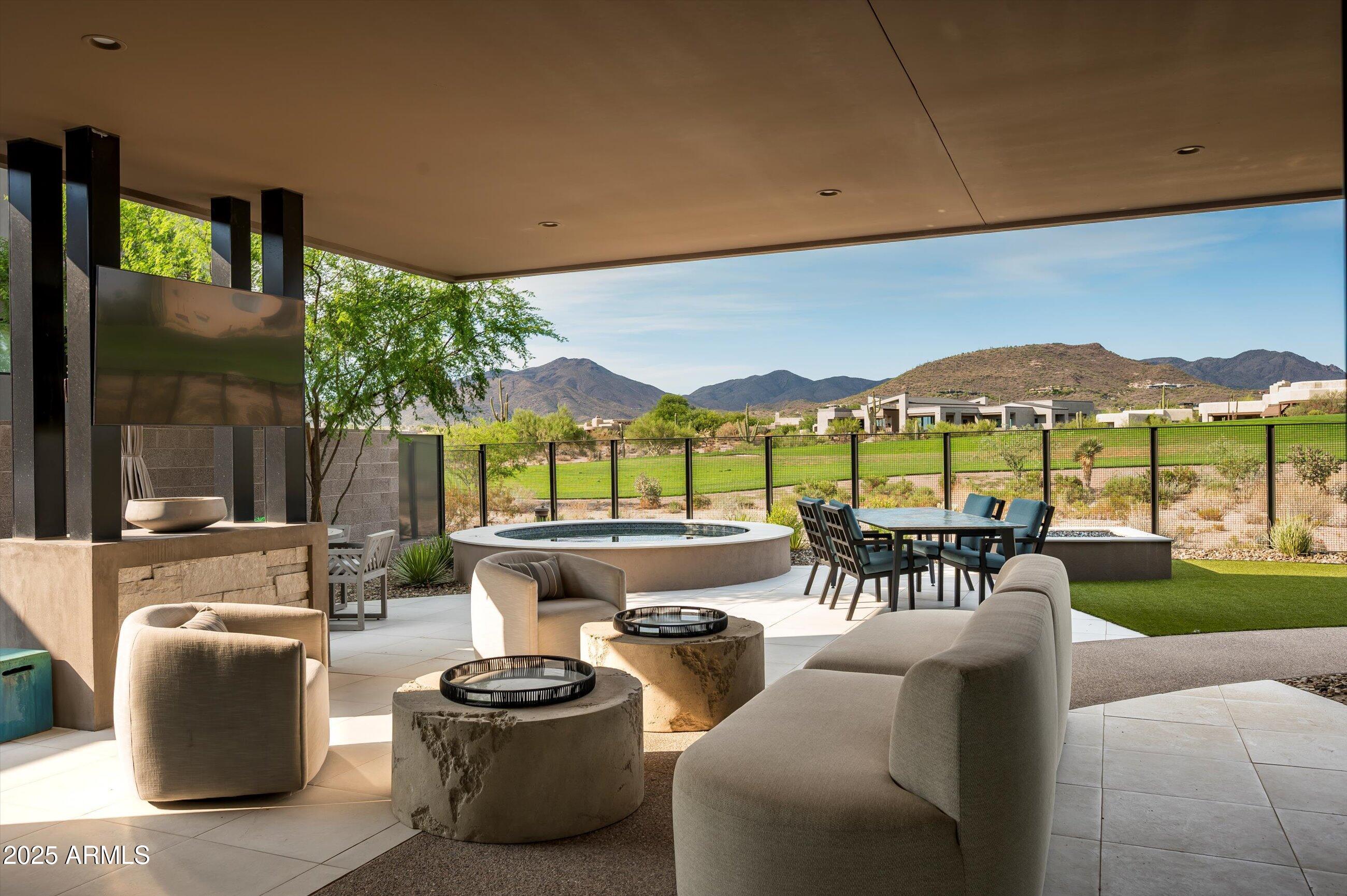 37200 N CAVE CREEK Road, 1009