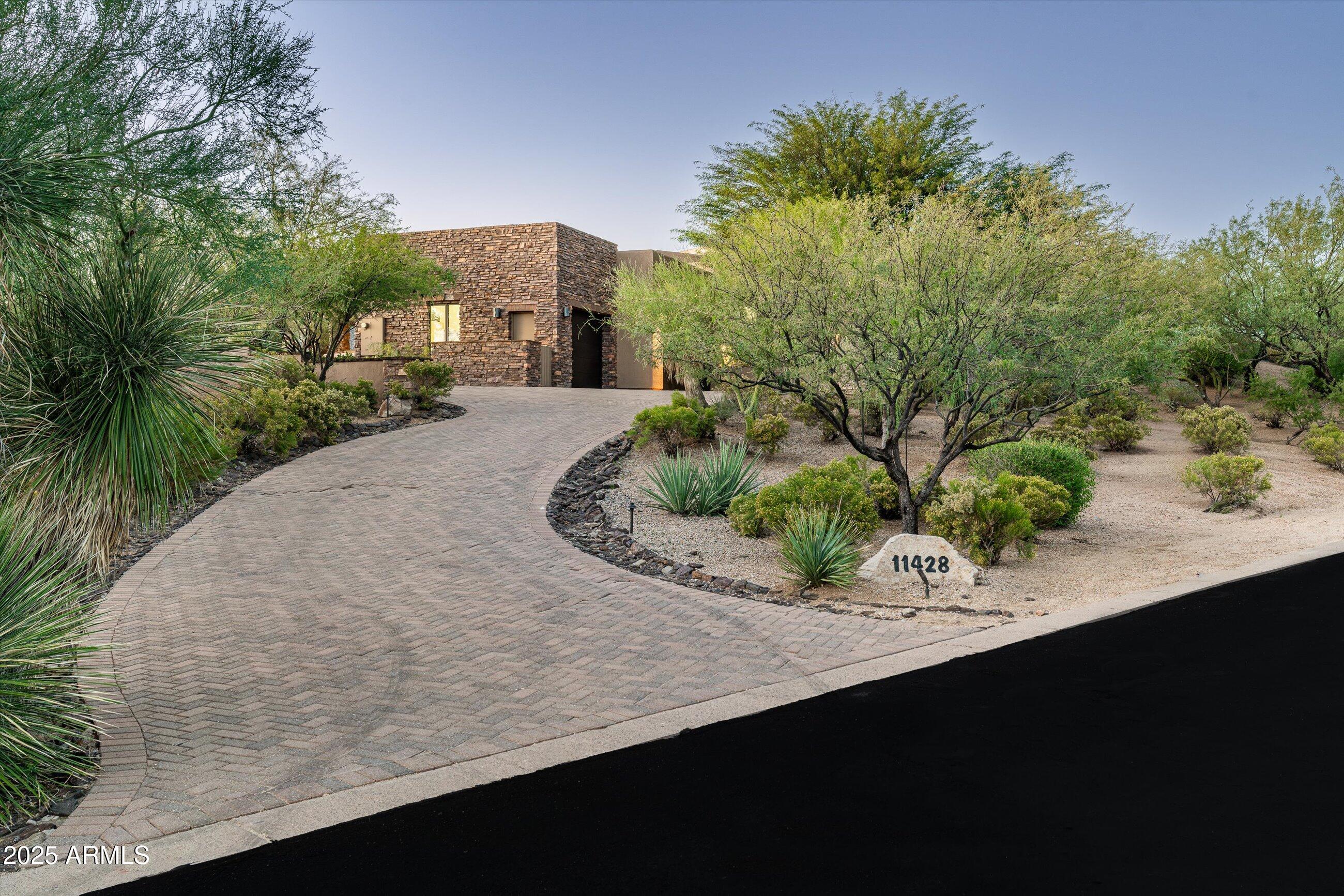 11428 E Salero Drive