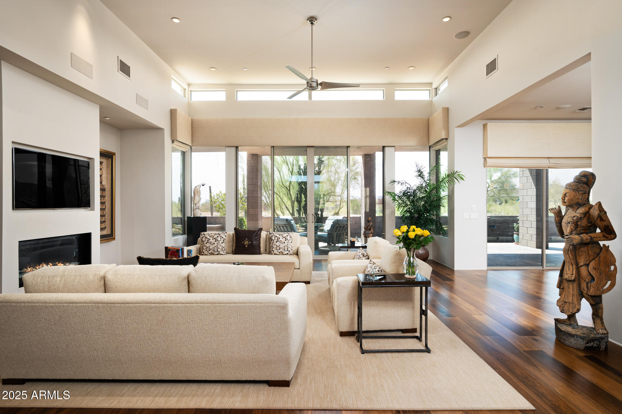 9422 E RISING SUN Drive E