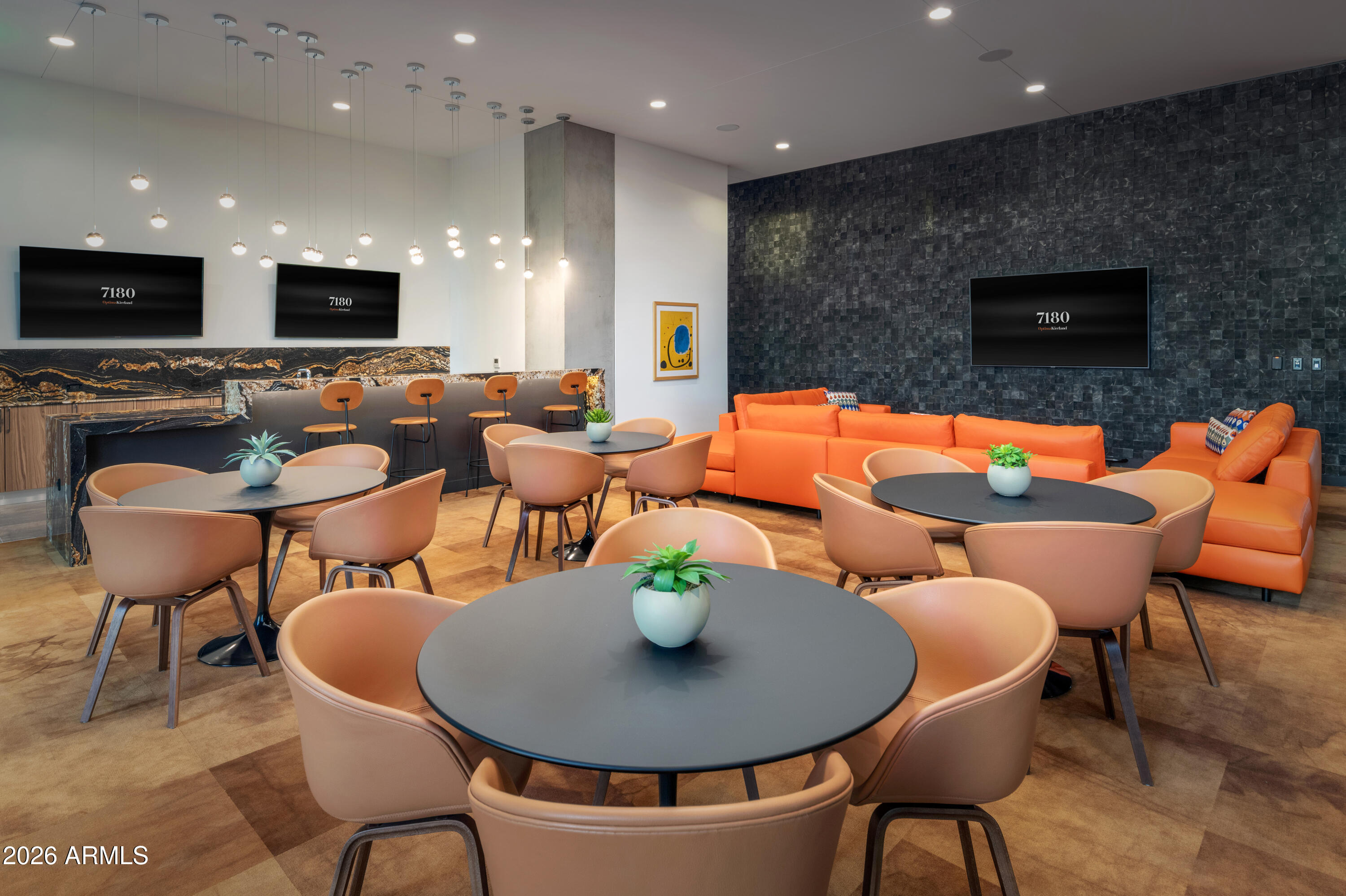 7180 E KIERLAND Boulevard 504