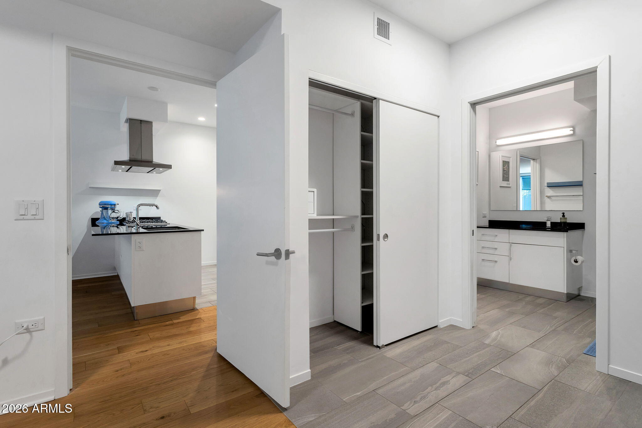 7180 E KIERLAND Boulevard 504