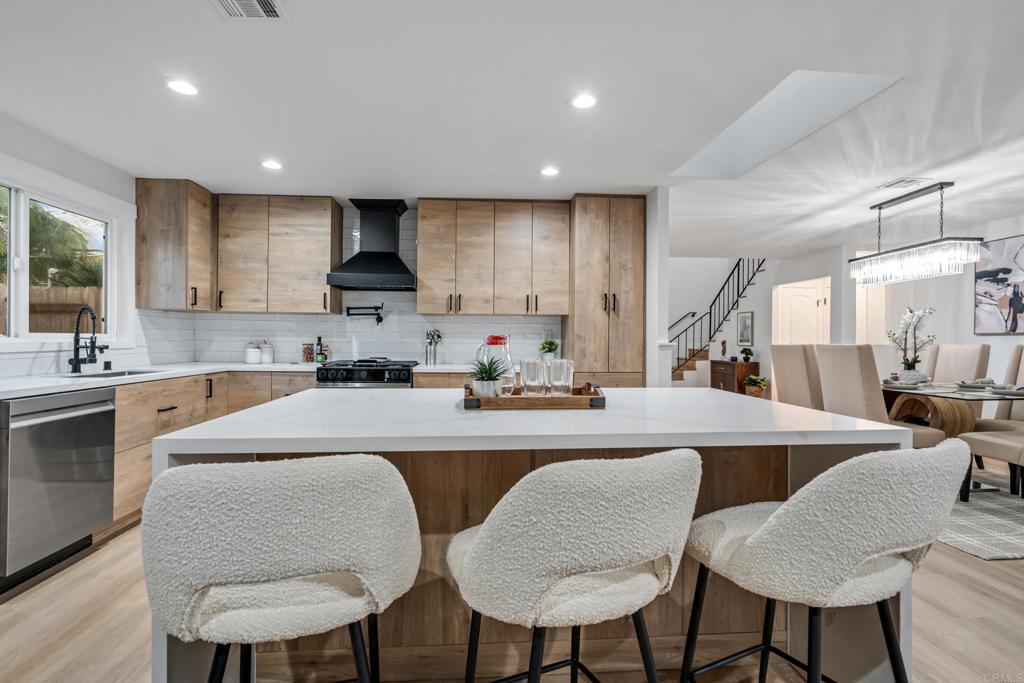 7076 Keighley Street