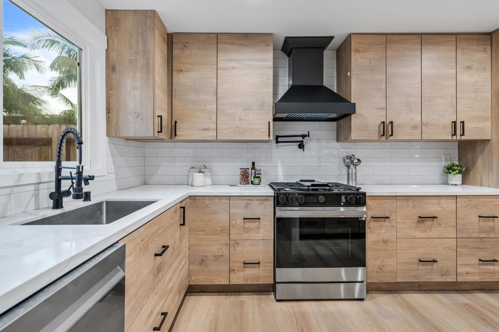 7076 Keighley Street