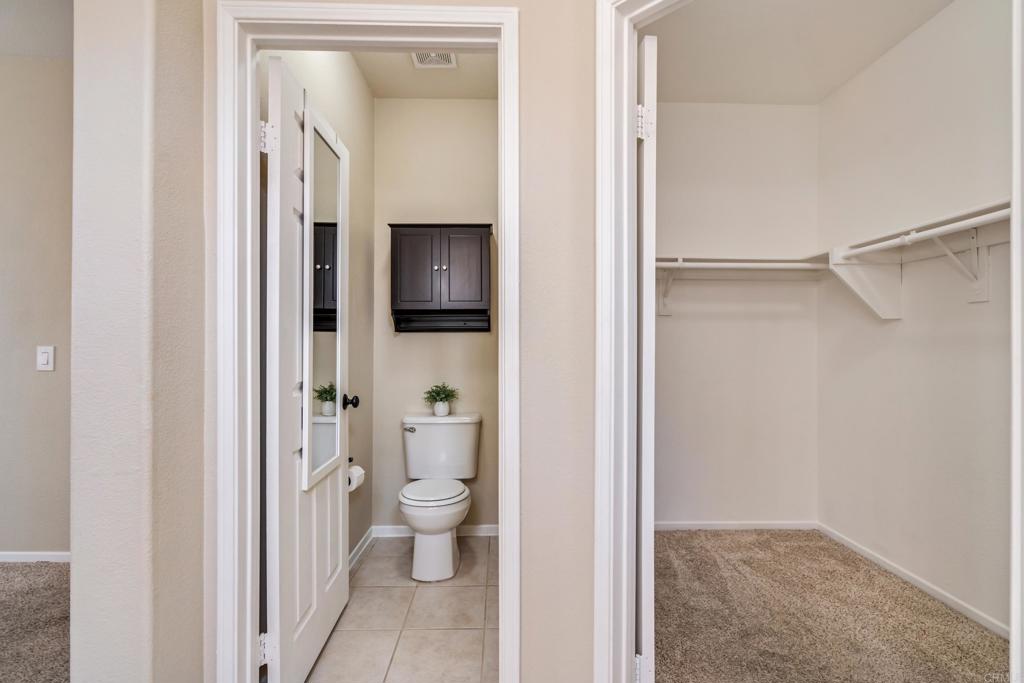 6349 Avenida de las Vistas 1