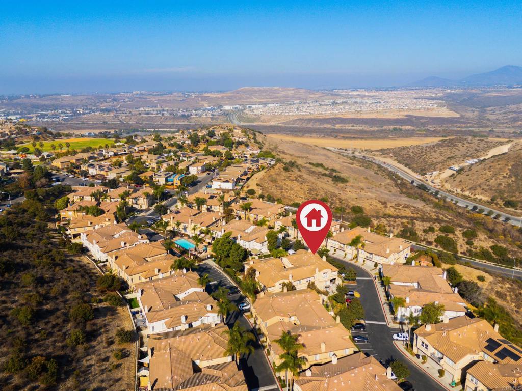 6349 Avenida de las Vistas 1