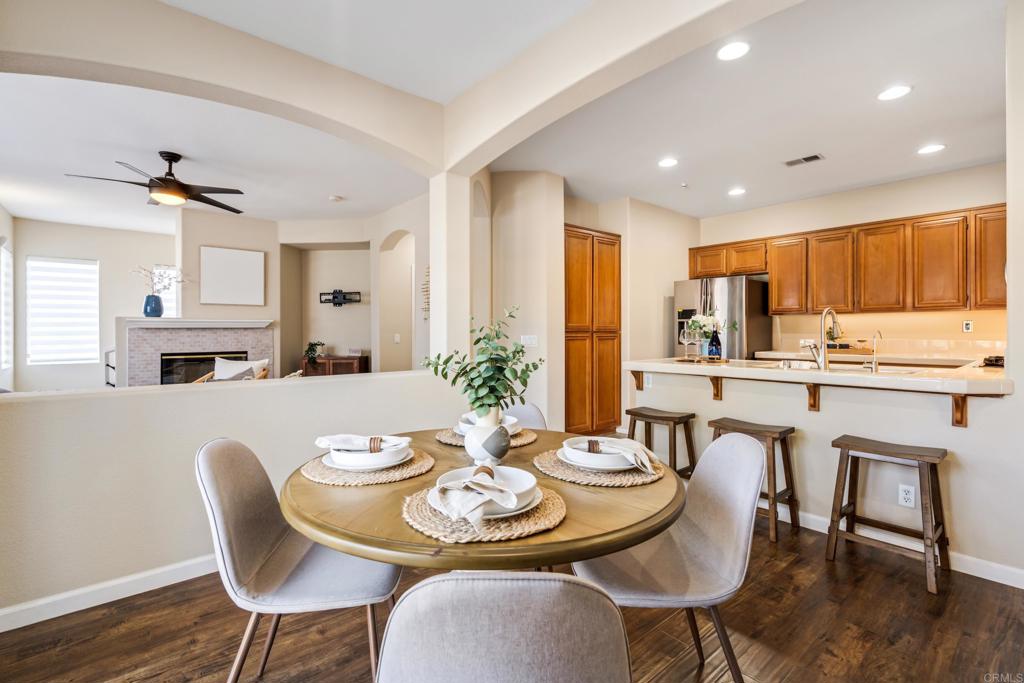 6349 Avenida de las Vistas 1