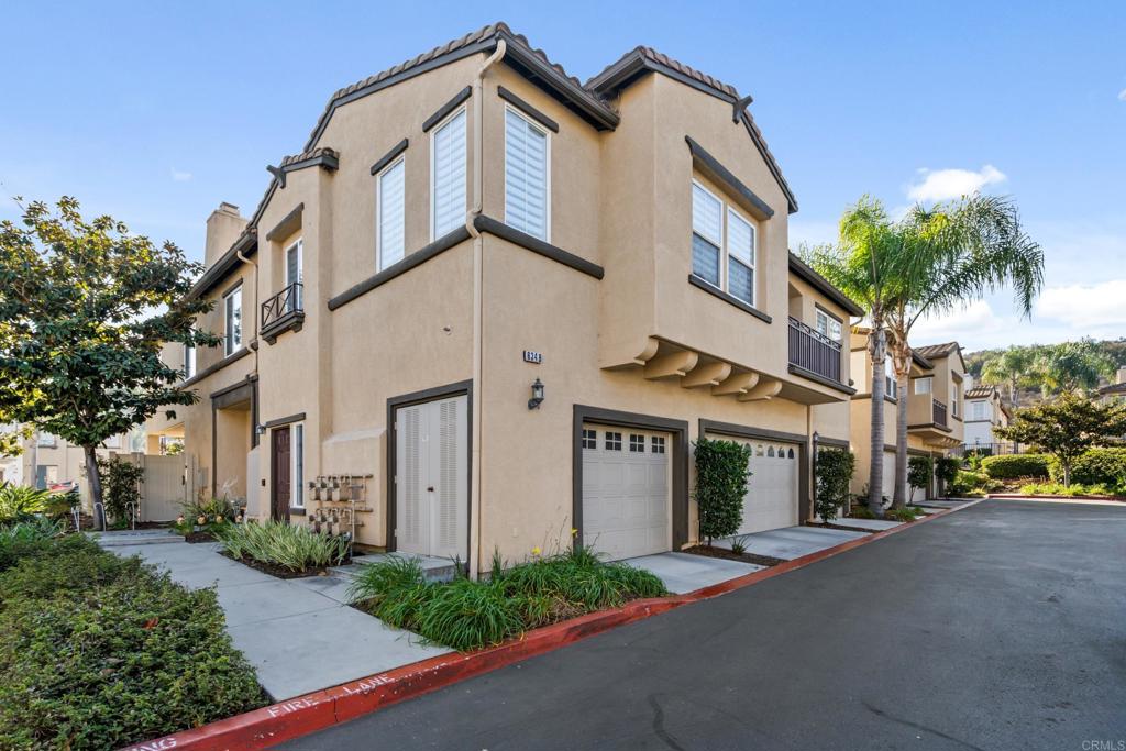 6349 Avenida de las Vistas 1