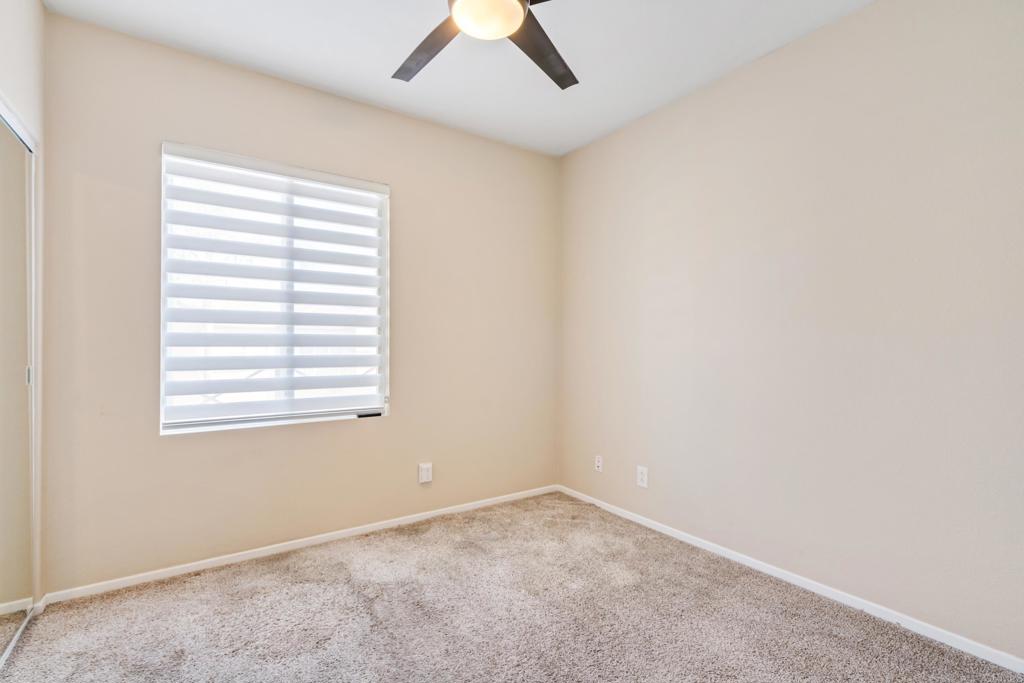 6349 Avenida de las Vistas 1