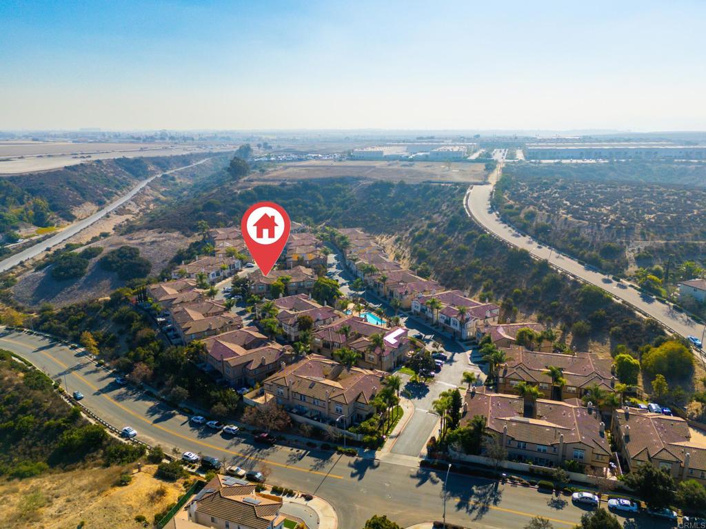 6349 Avenida de las Vistas 1