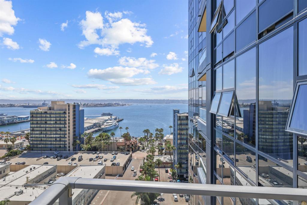 1325 Pacific Highway