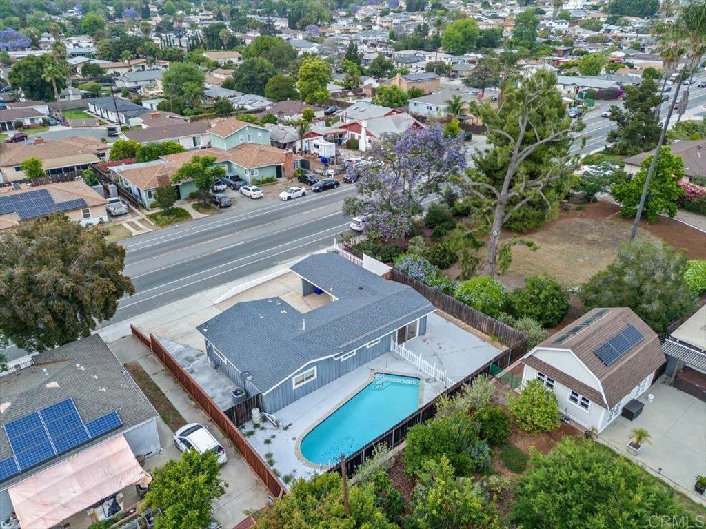 8123 Palm Street