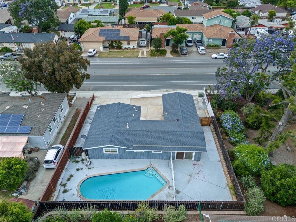 8123 Palm Street