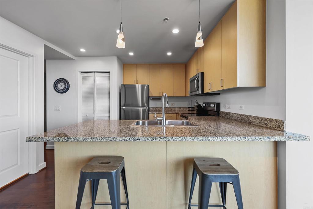 1080 Park Boulevard 1502