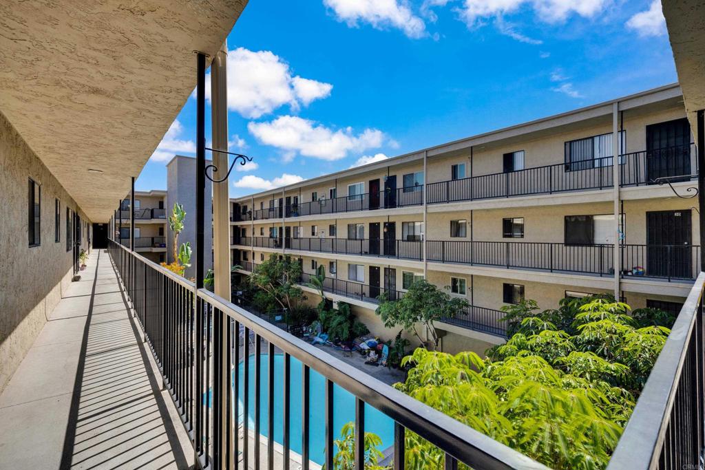 3535 Monroe Avenue 23